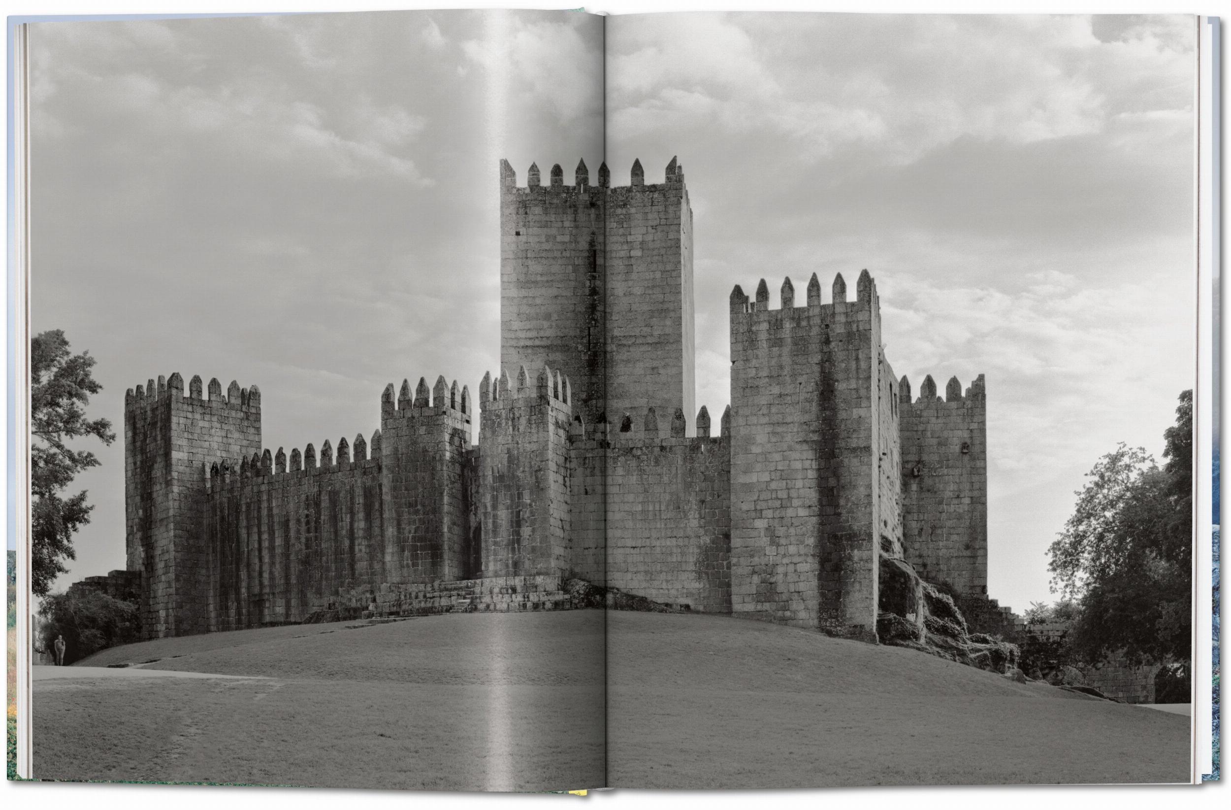 Frédéric Chaubin. Stone Age. Ancient Castles of Europe