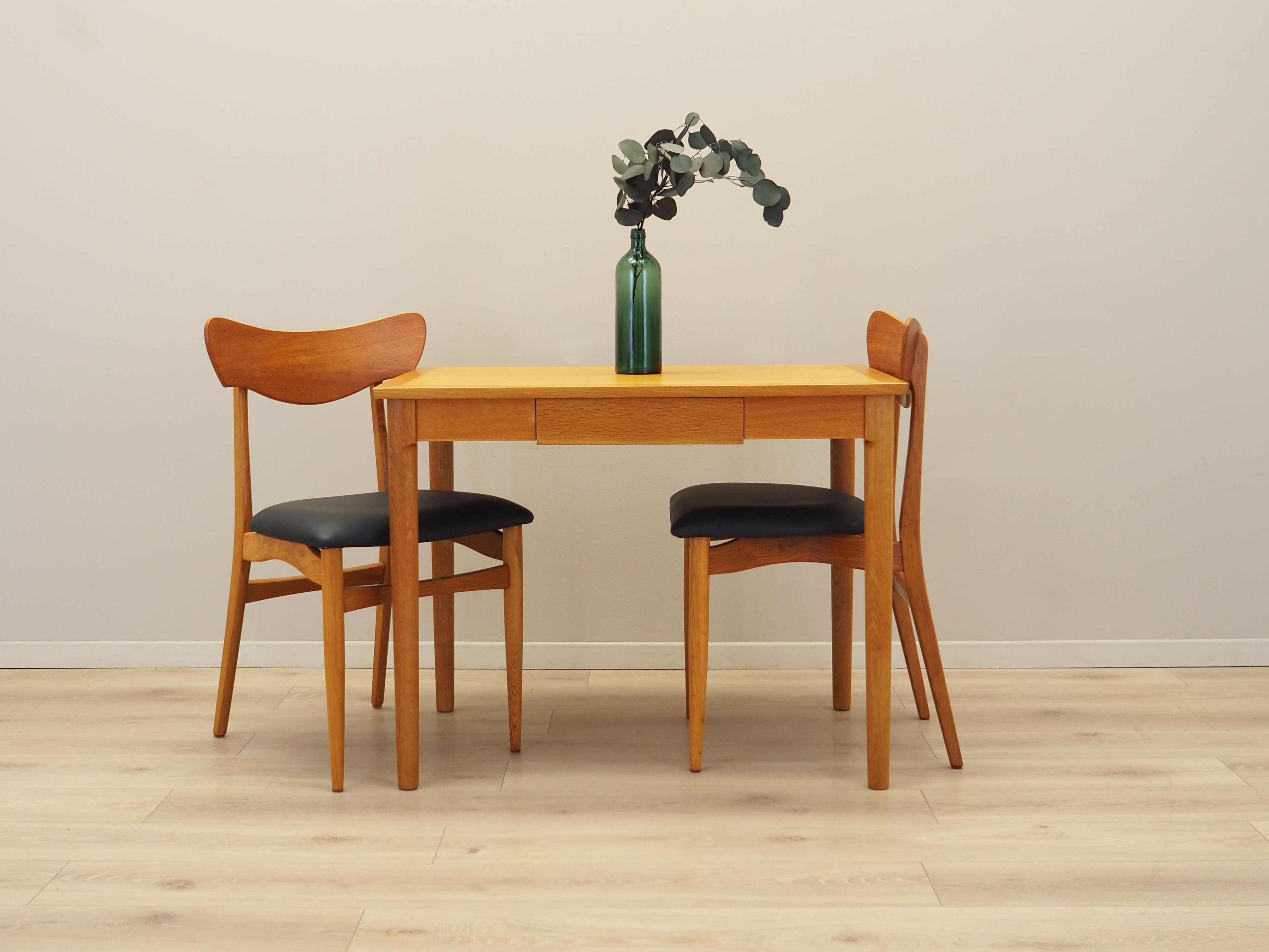 Ash desk, Danish design, 70s, Production: Denmark