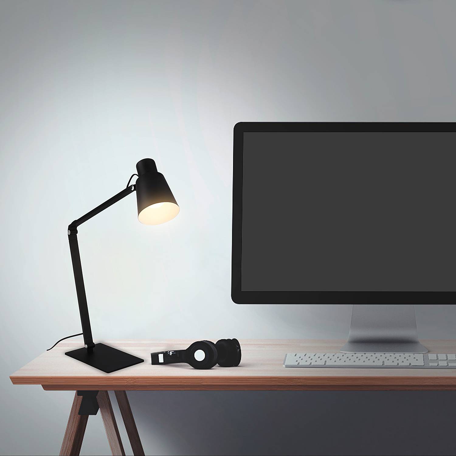 Jatun Table Lamp Aluminum Black