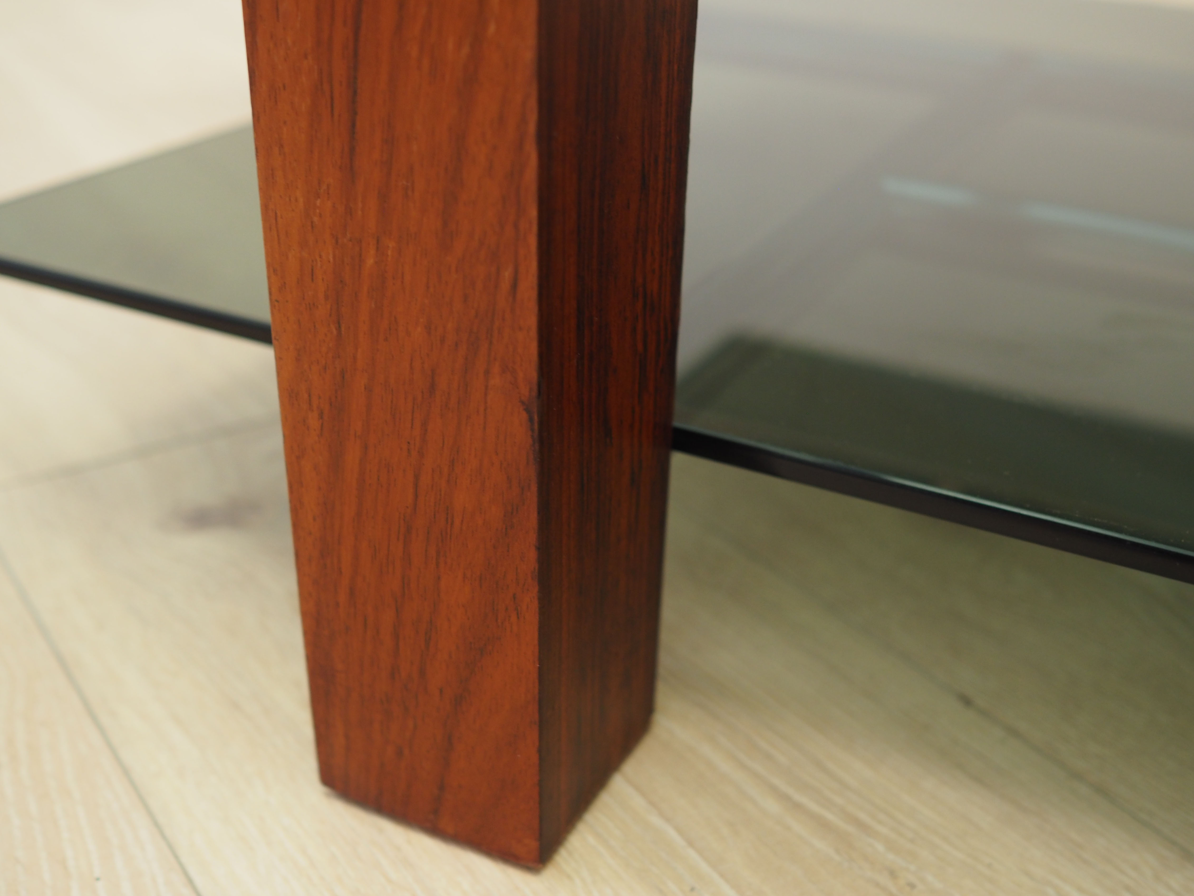 Glass table, Italian Design, 70s, Production: Italy