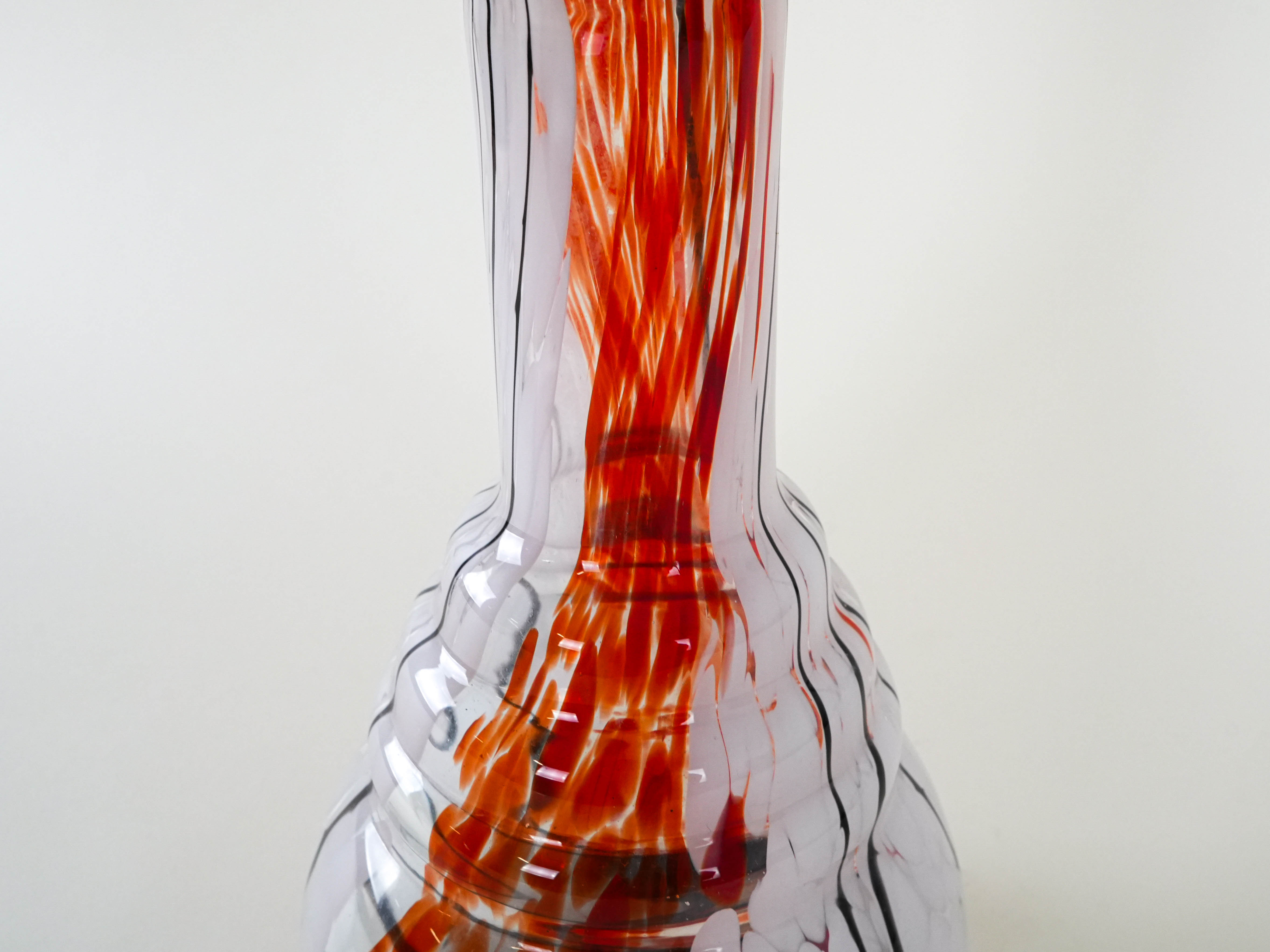 Glass vase Red