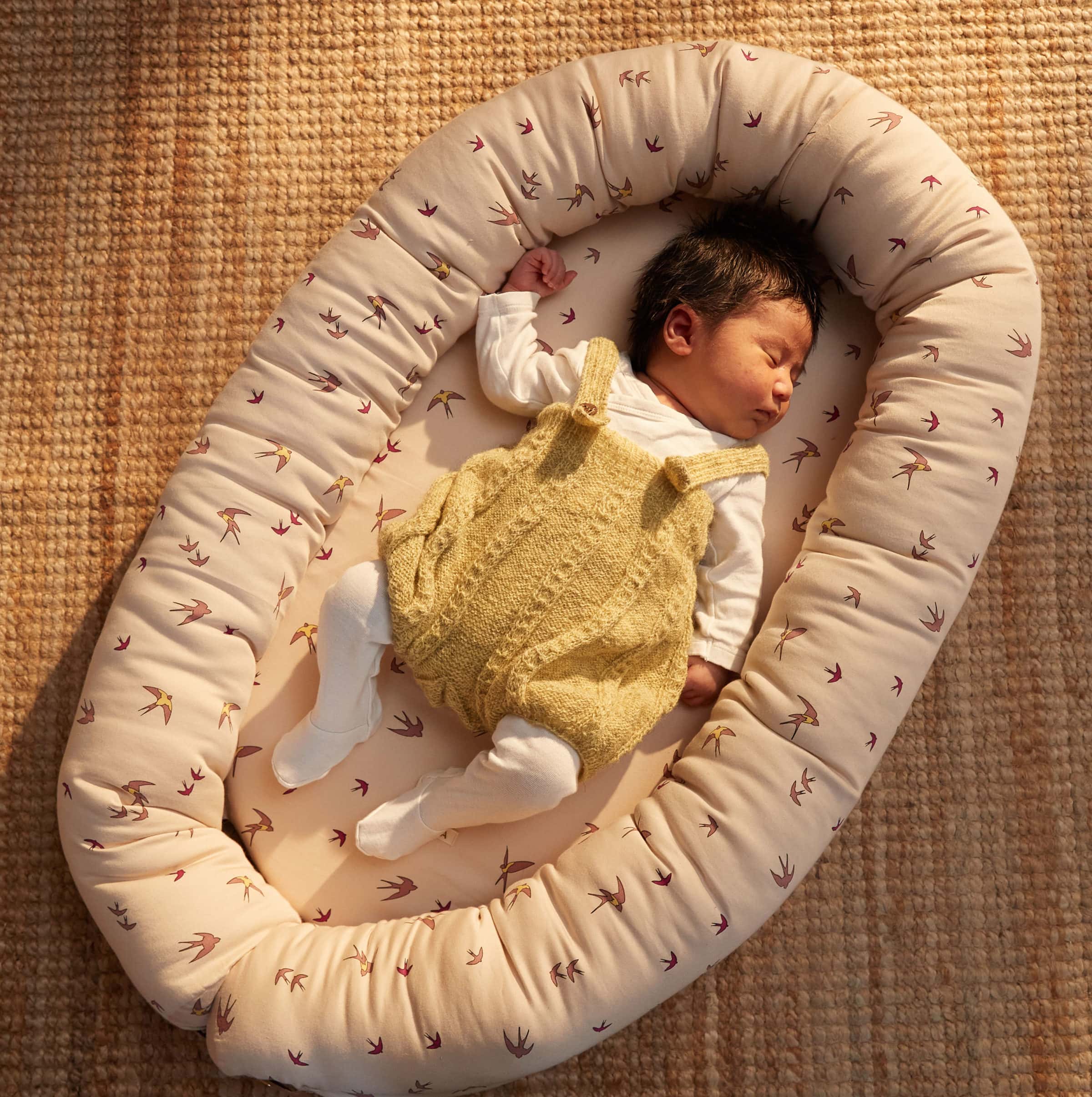 Dancing Swallow Babynest Bio-Baumwolle Beige