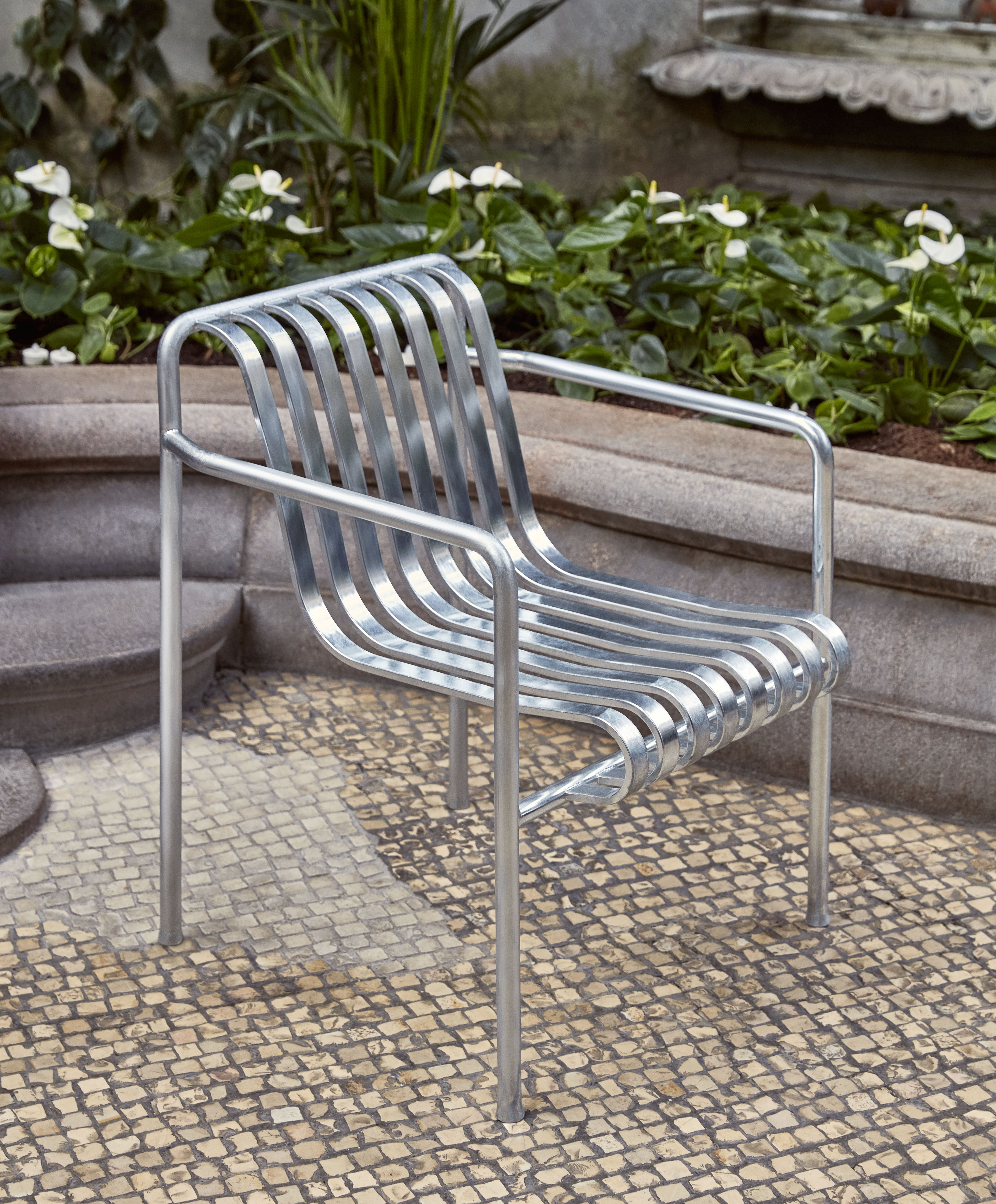 Palissade Dining Arm Chair Silber