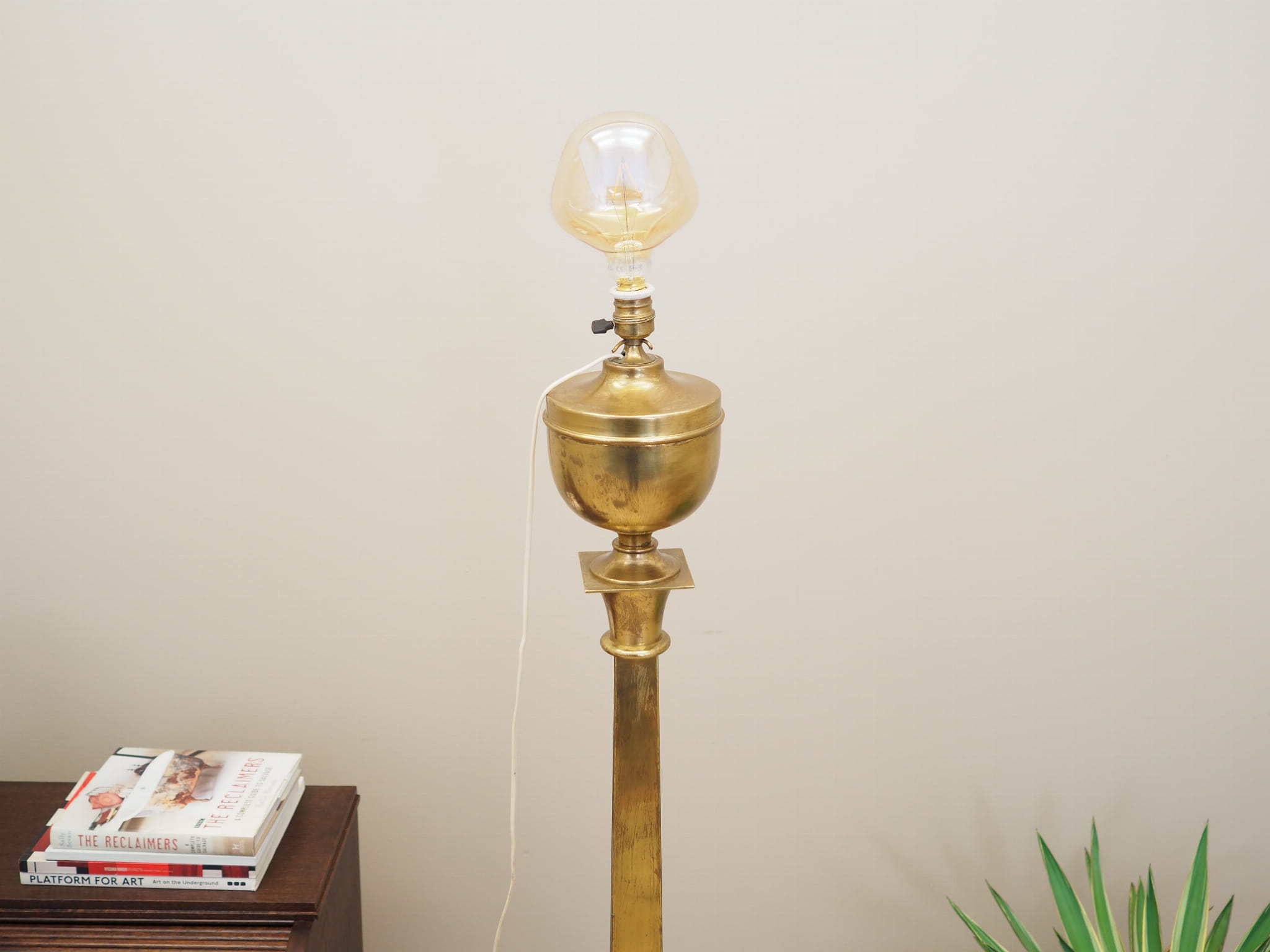 Floor lamp brass gold 1960s