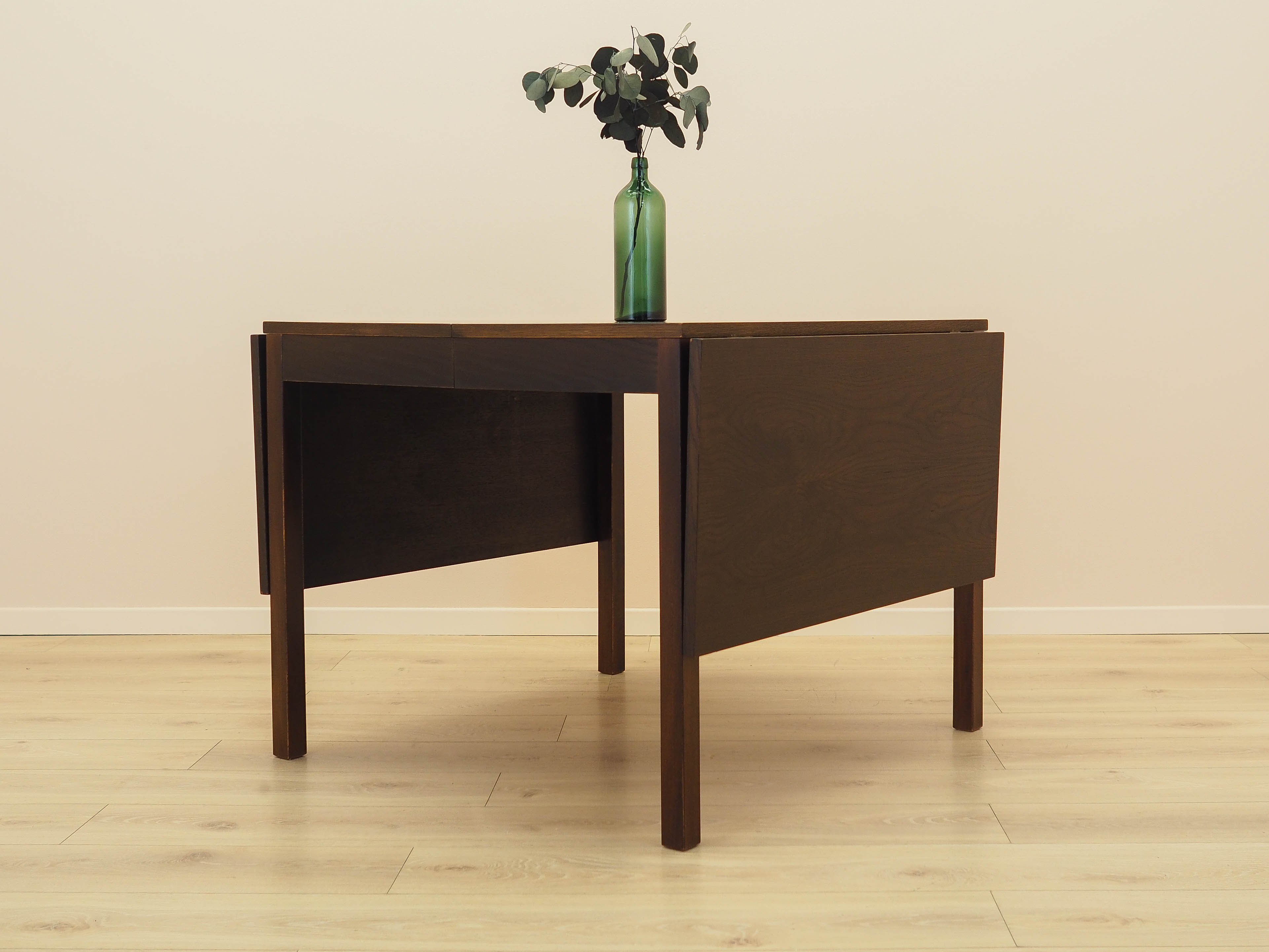 Extendable oak table 253.5x86 cm