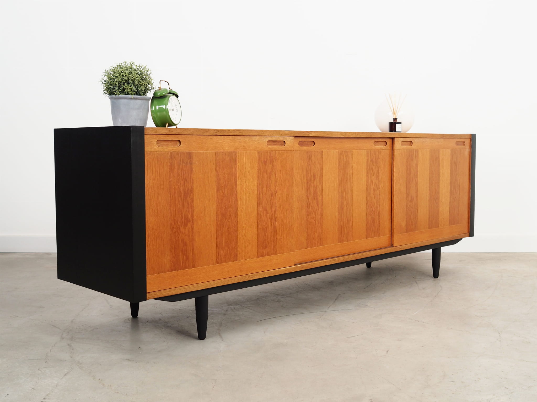 Vintage Sideboard Eschenholz Braun 1970er Jahre