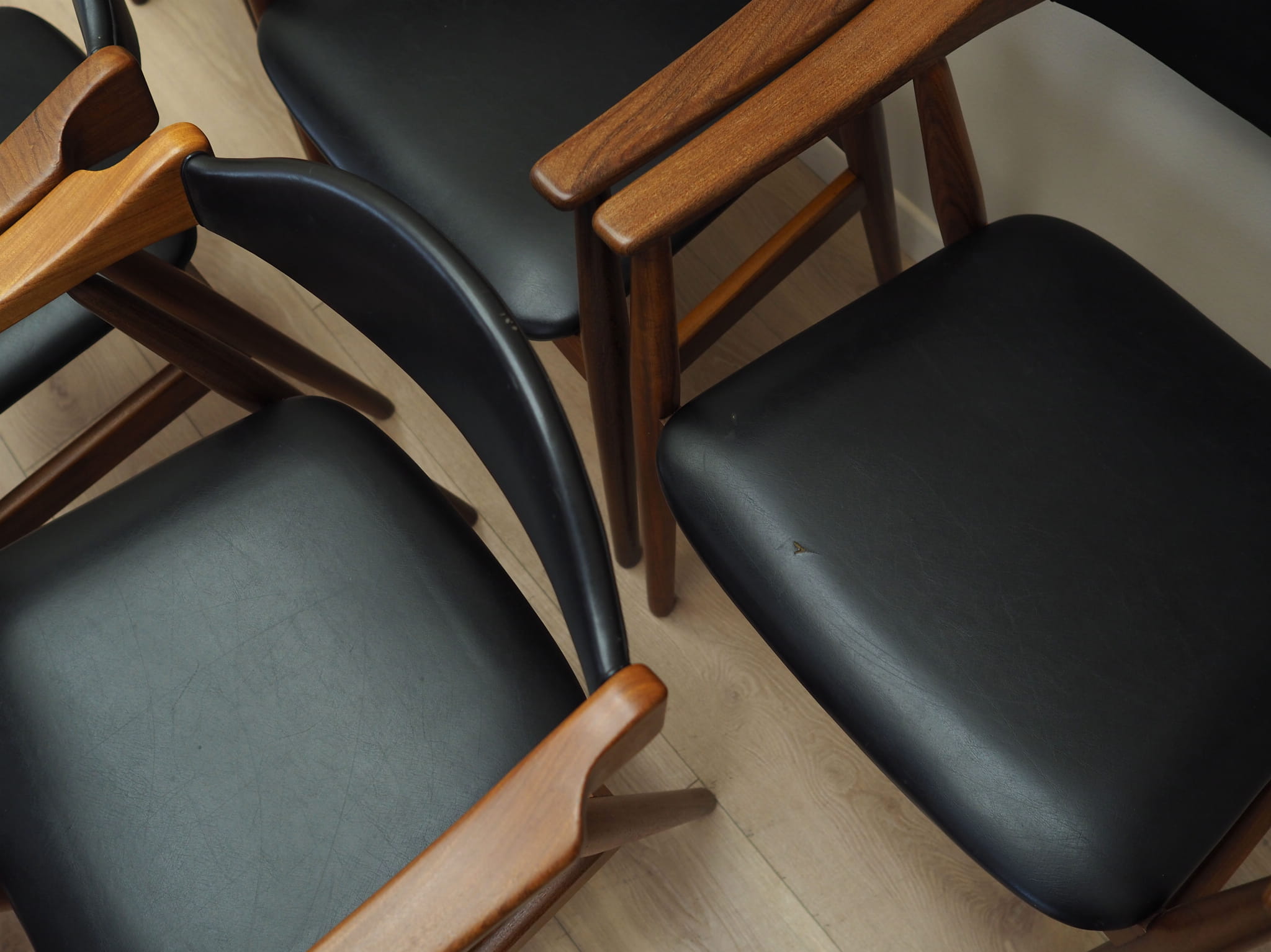 6x Chair Teak Wood Leather Black 1970s