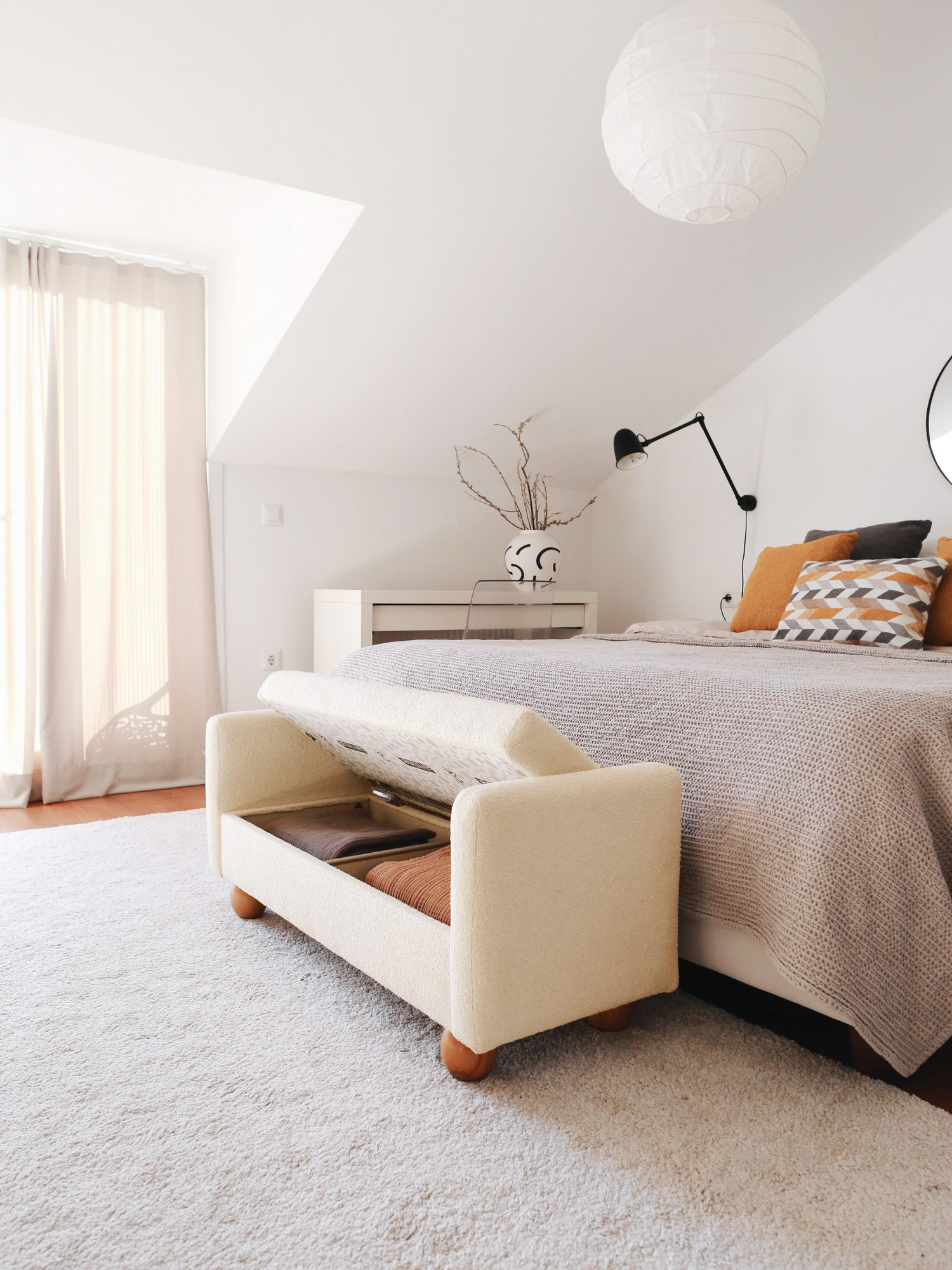 Tedy Sandikli Bank Teddy Weiß