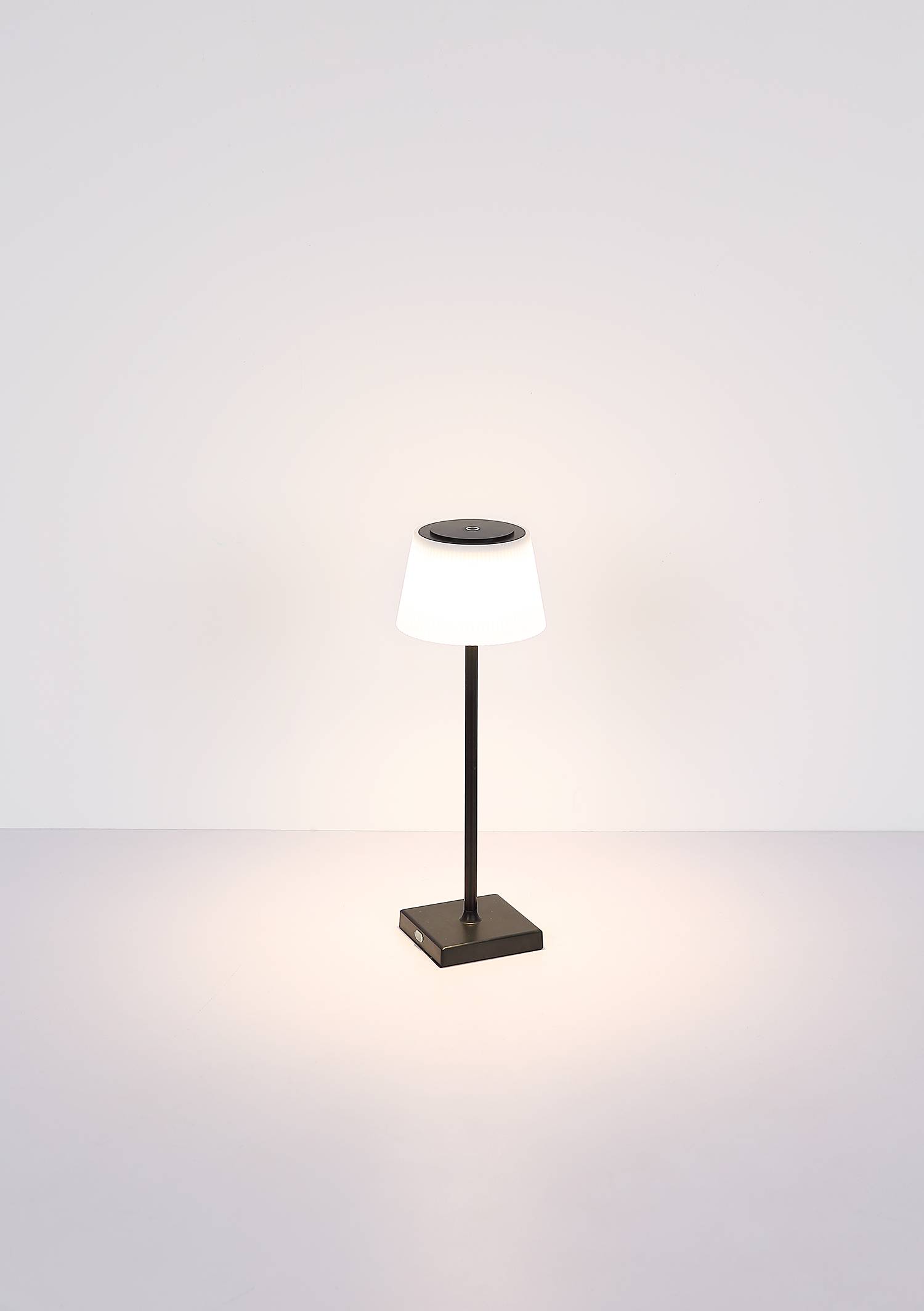 Gregoir Table Lamp Aluminum Acrylic Glass 1-flame