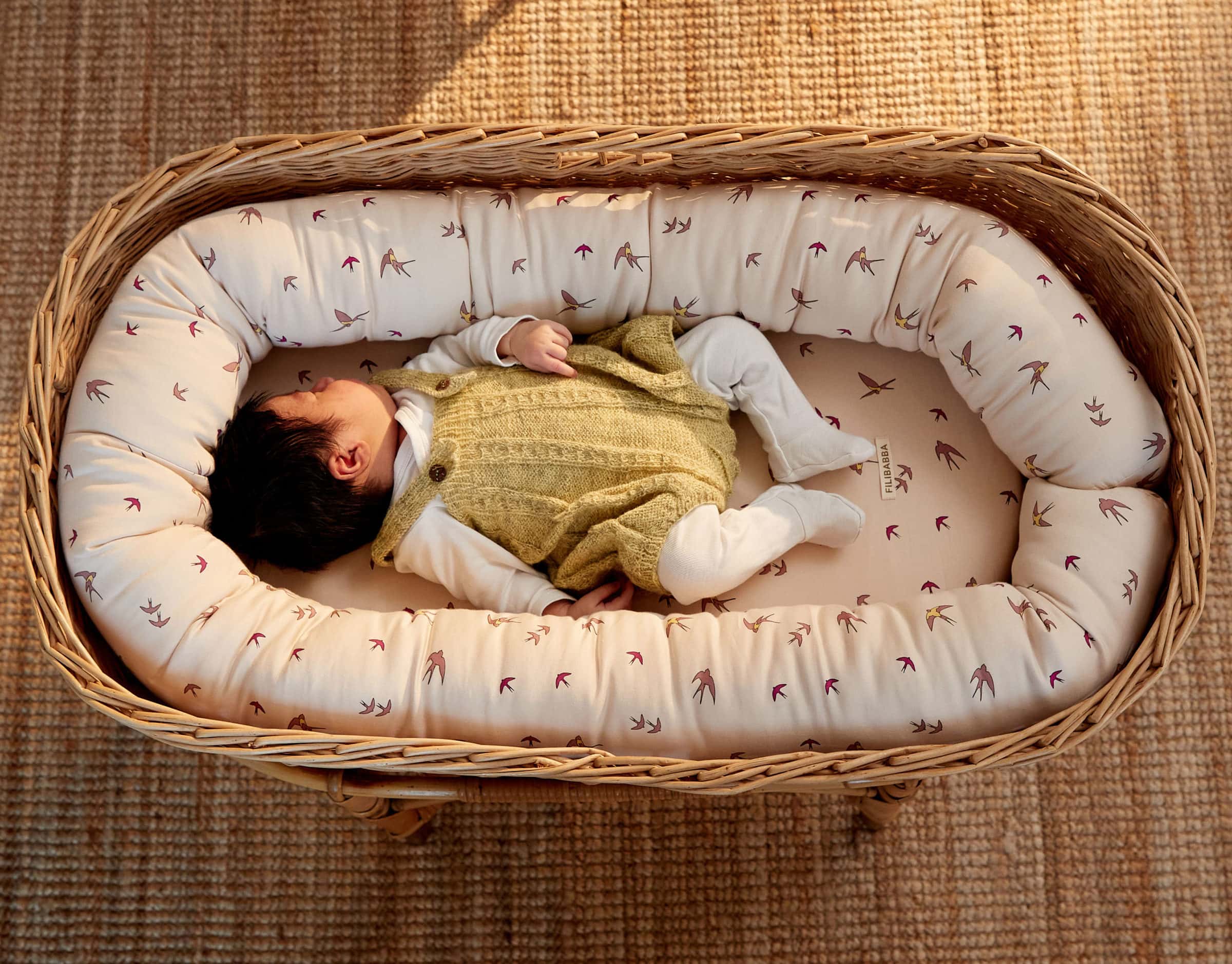 Dancing Swallow Babynest Bio-Baumwolle Beige