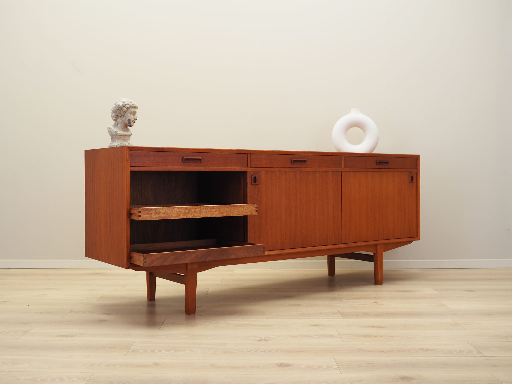 Vintage Sideboard Teakholz Braun 1960er Jahre
