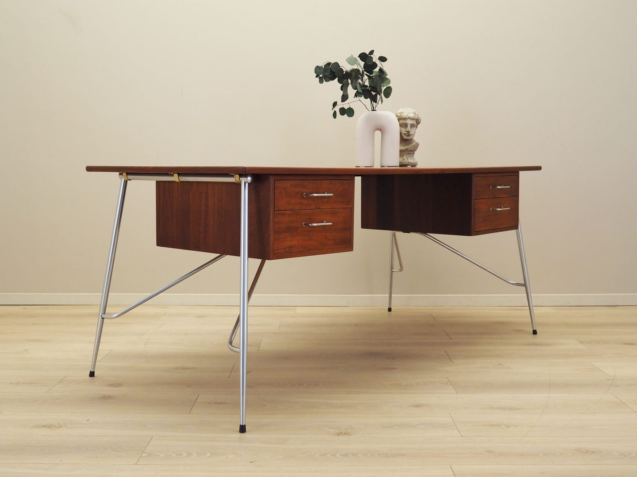 Model 202 Schreibtisch Teakholz 1960er Jahre