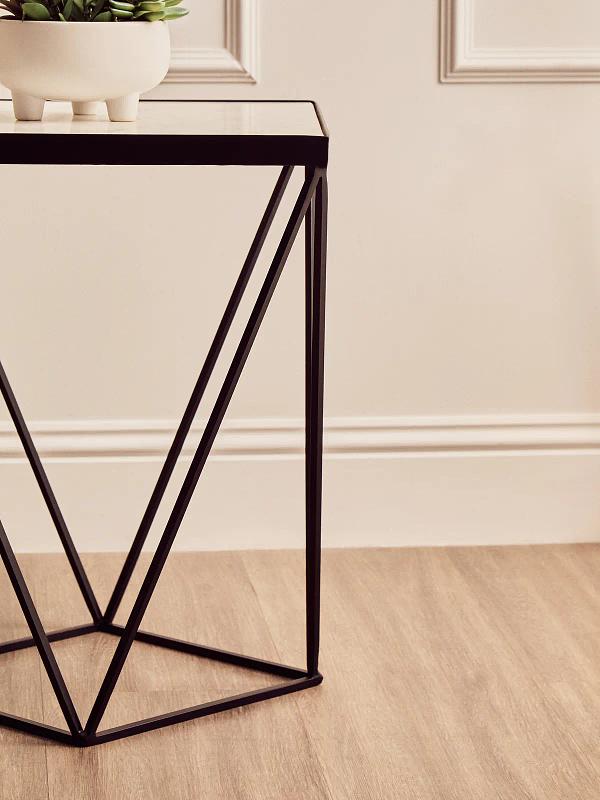 Shalimar Square Black Finish Basis-Beistelltisch
