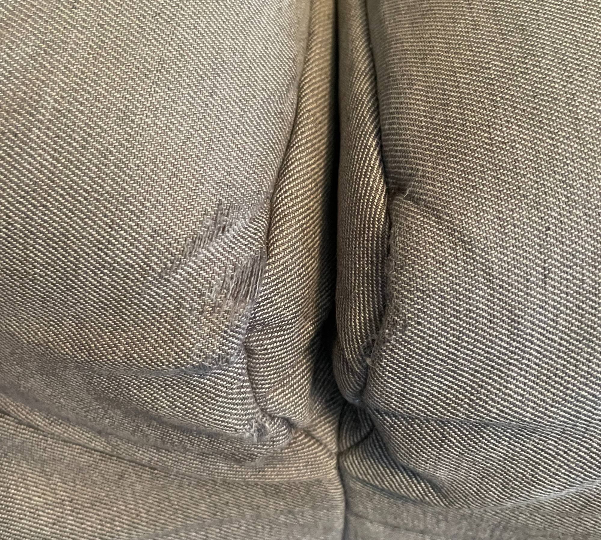 Sofa Stoff Hellgrau mit Hocker