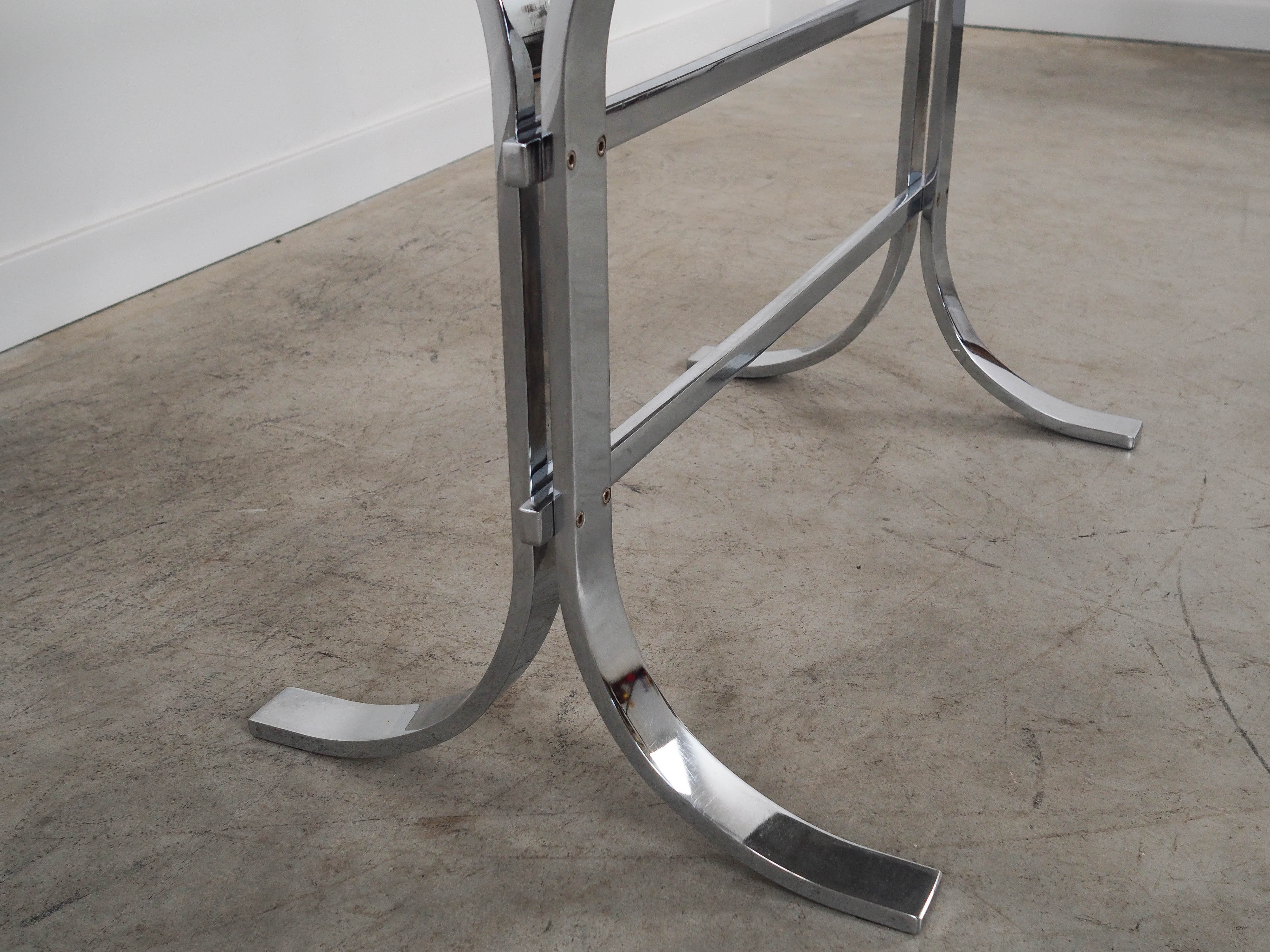 Steintisch 1980er Jahre