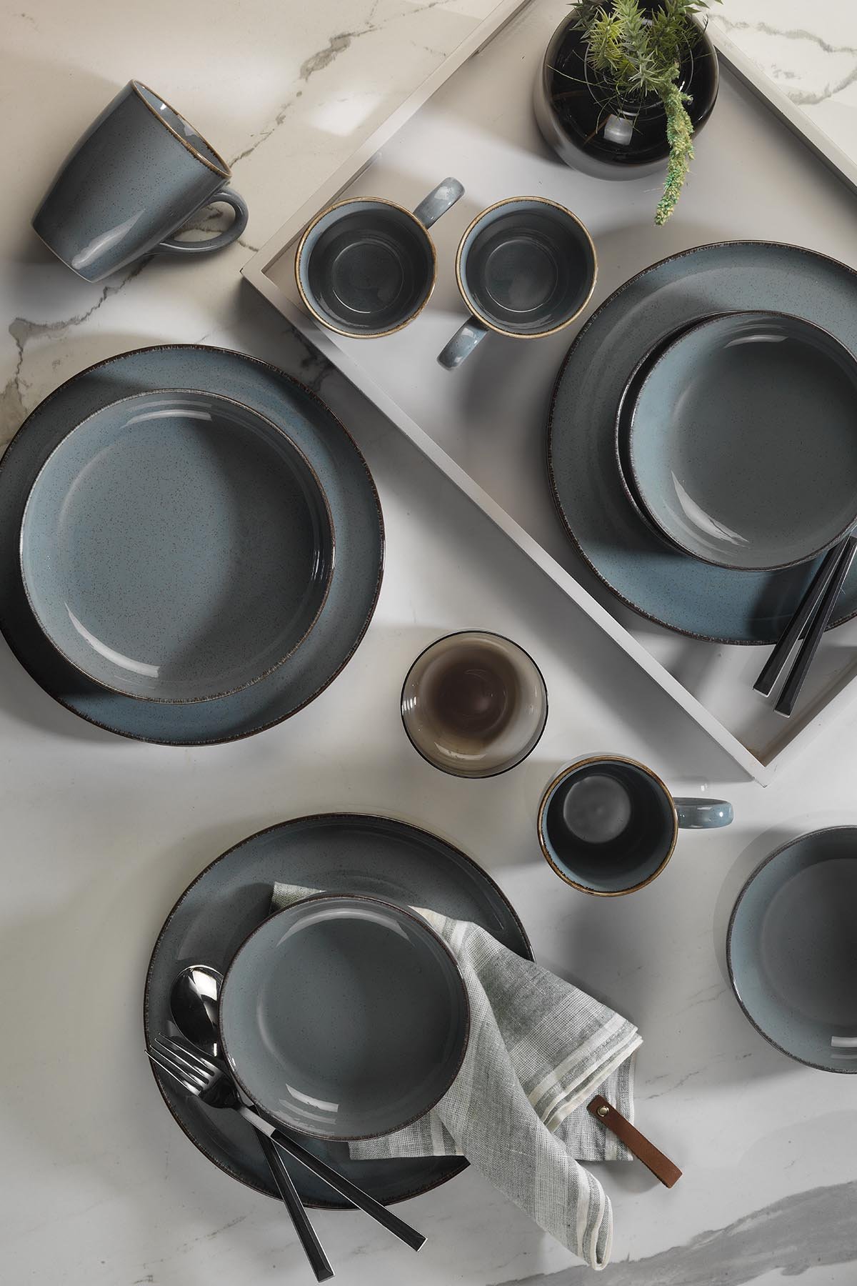 Dinner set 16-piece Porcelain Grey