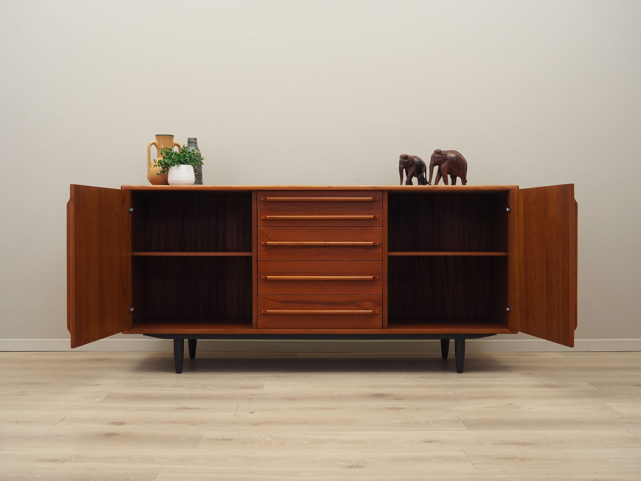 Vintage Sideboard Teakholz Braun 1970er Jahre