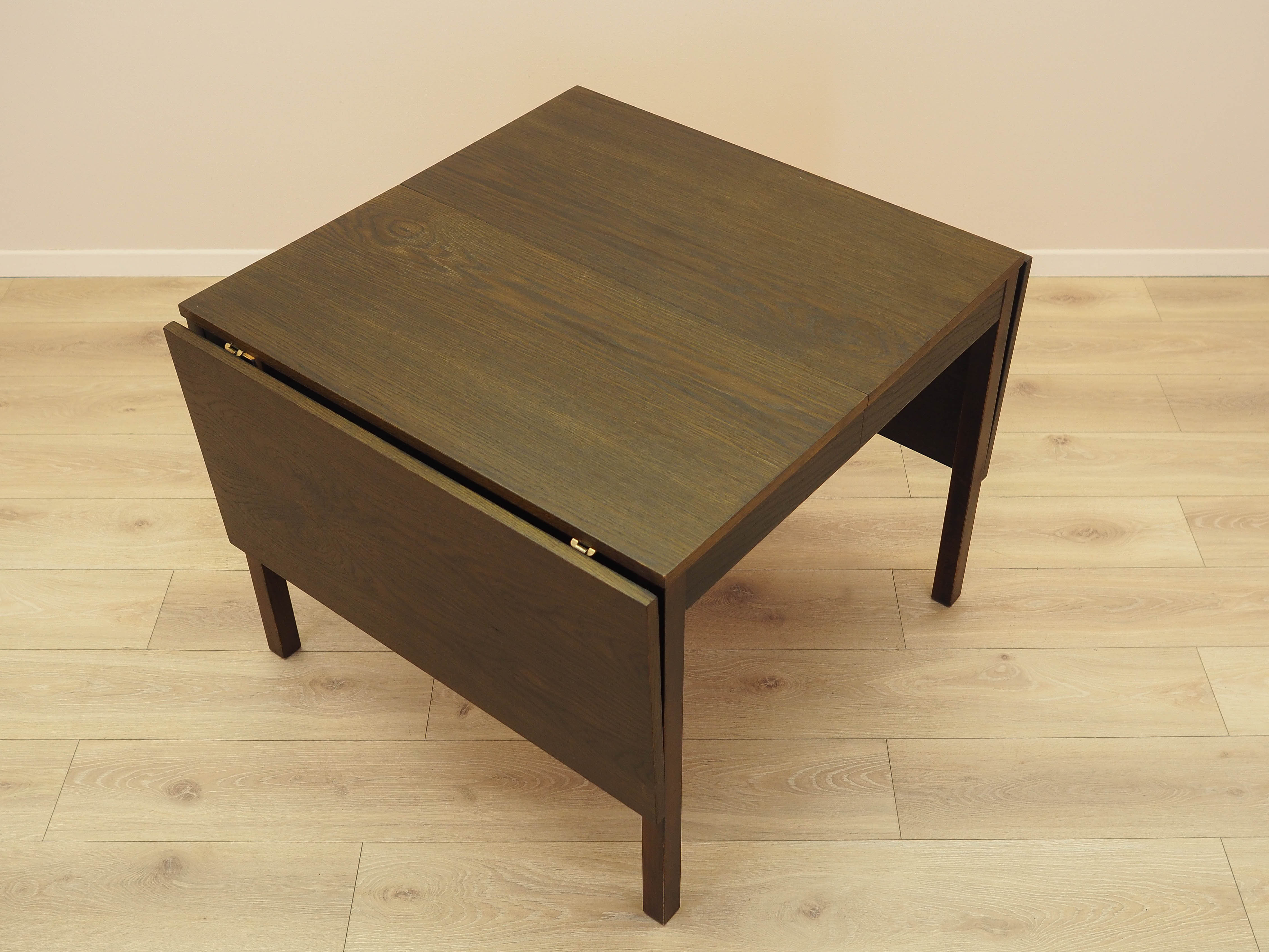 Extendable oak table 253.5x86 cm
