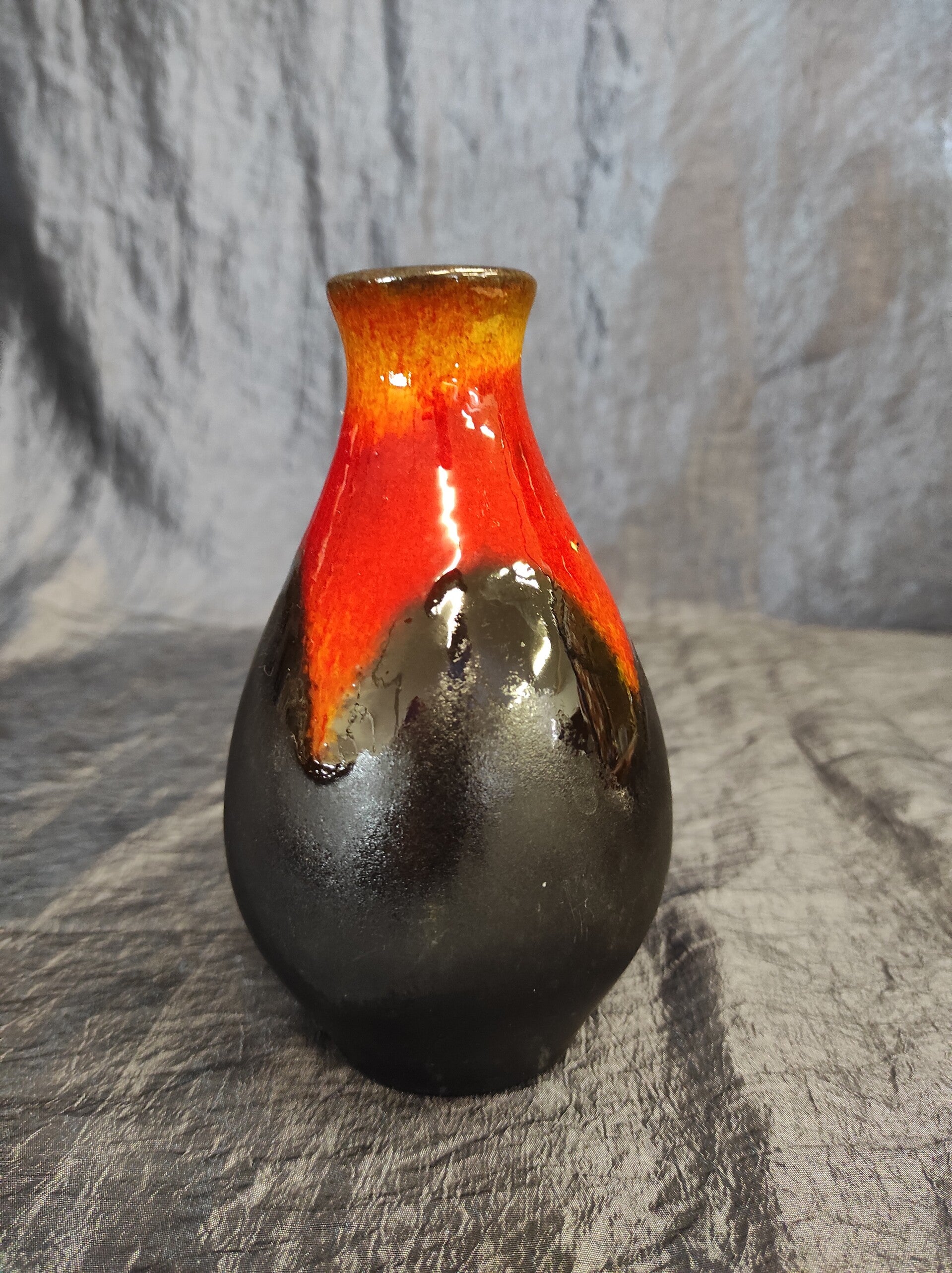 Vintage Vase Keramik Rot Schwarz