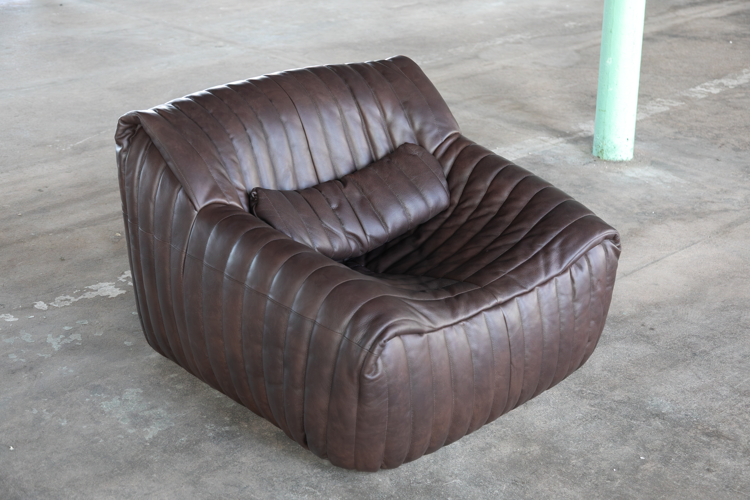 Togo Armchair Smooth Leather Folk Brown