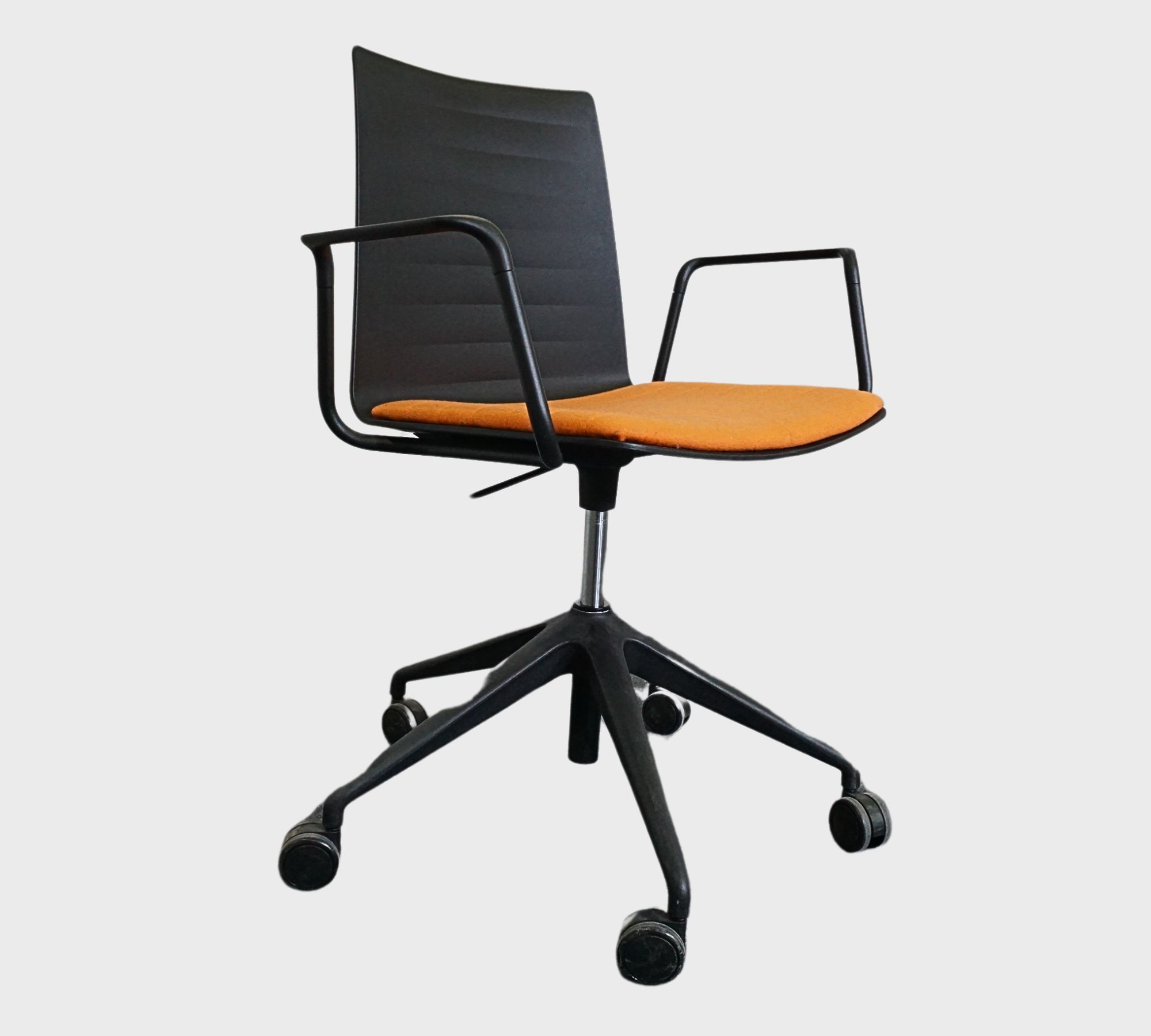 Flex SO1659 Armlehnstuhl Aluminium Schwarz