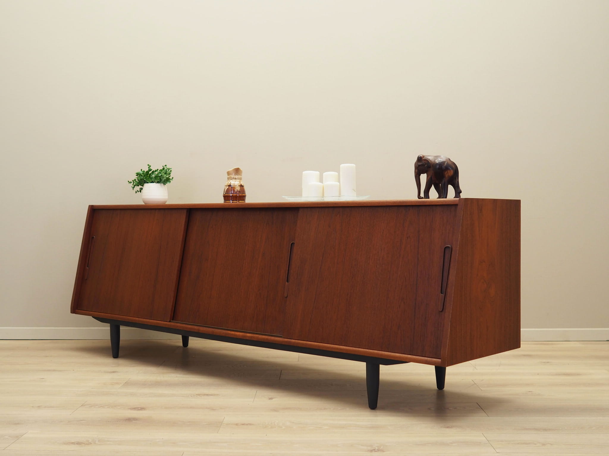 Sideboard Teakholz Braun 1970er Jahre 