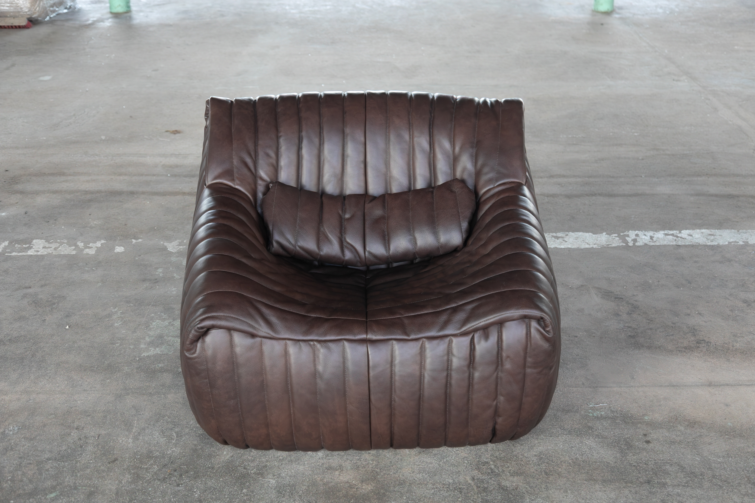 Togo Armchair Smooth Leather Folk Brown