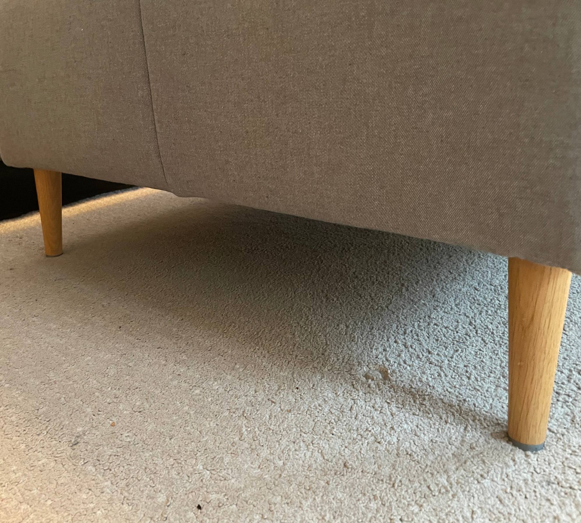 Sofa Stoff Hellgrau mit Hocker