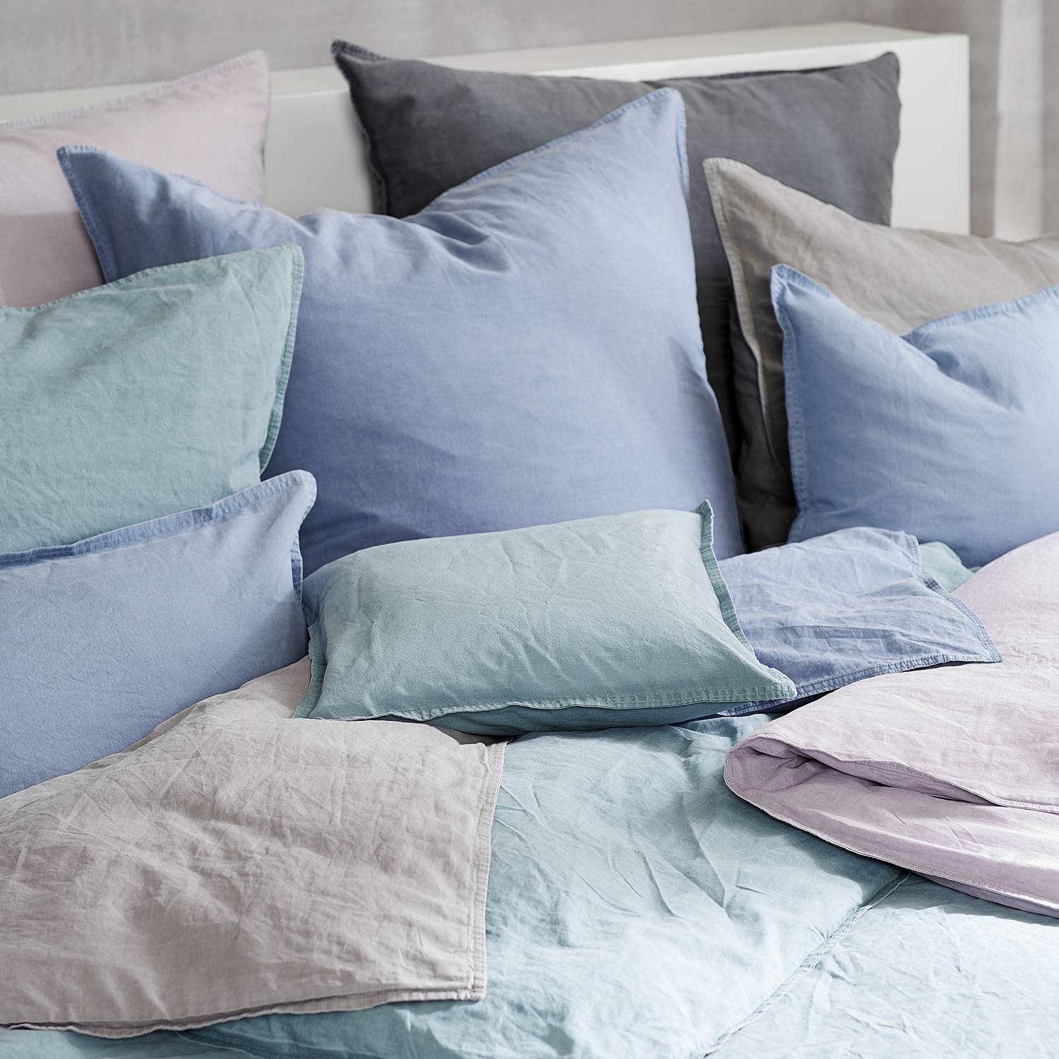 Reinforce Bedding Stonewashed 135 x 200 + Pillow