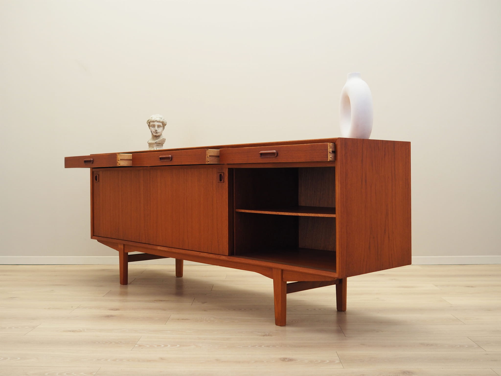 Vintage Sideboard Teakholz Braun 1960er Jahre