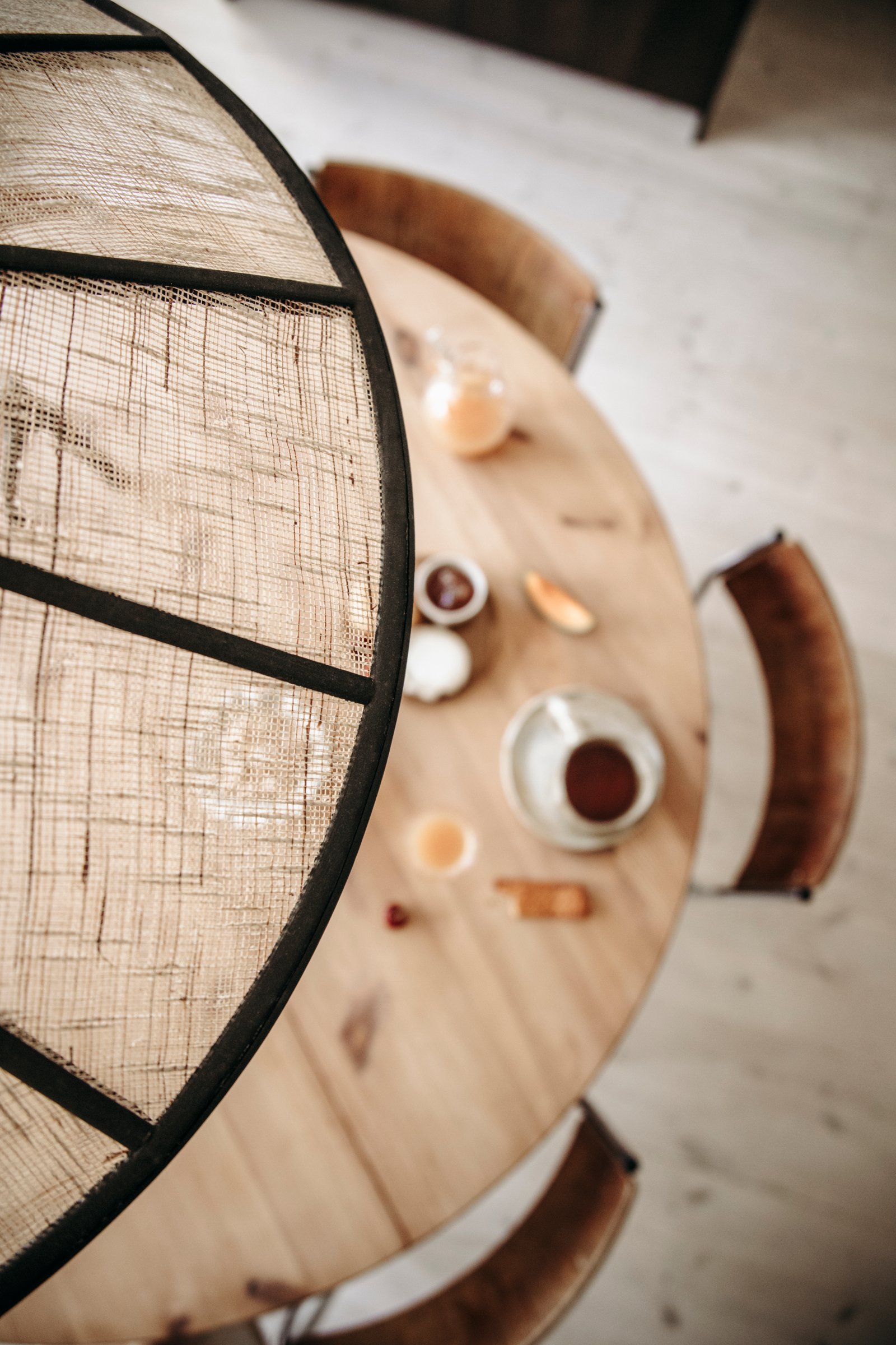 Akira Pendelleuchte Leinen Schwarz Natur Ø 70cm