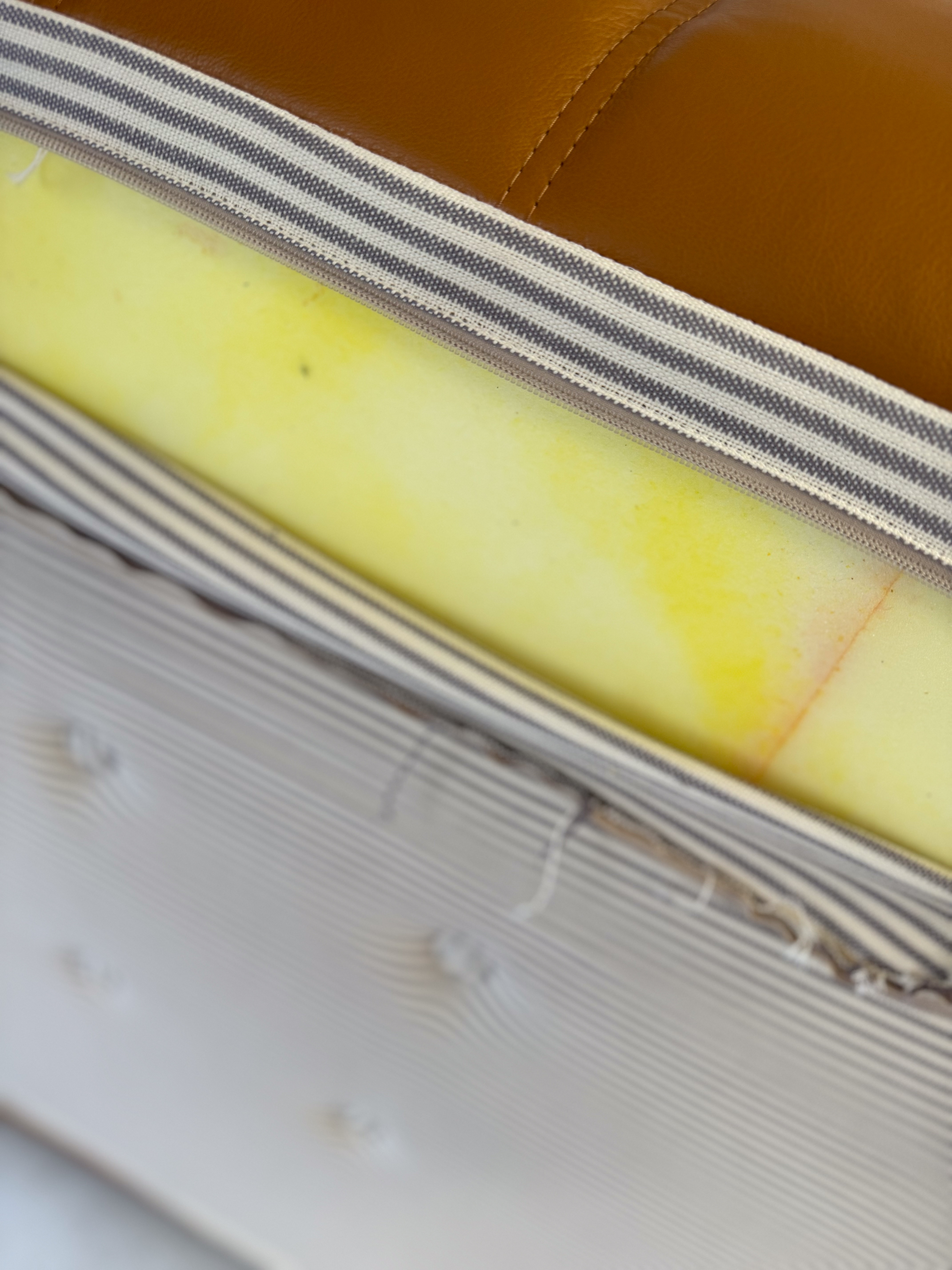 Togo Divano angolare pelle lucida cognac chiaro