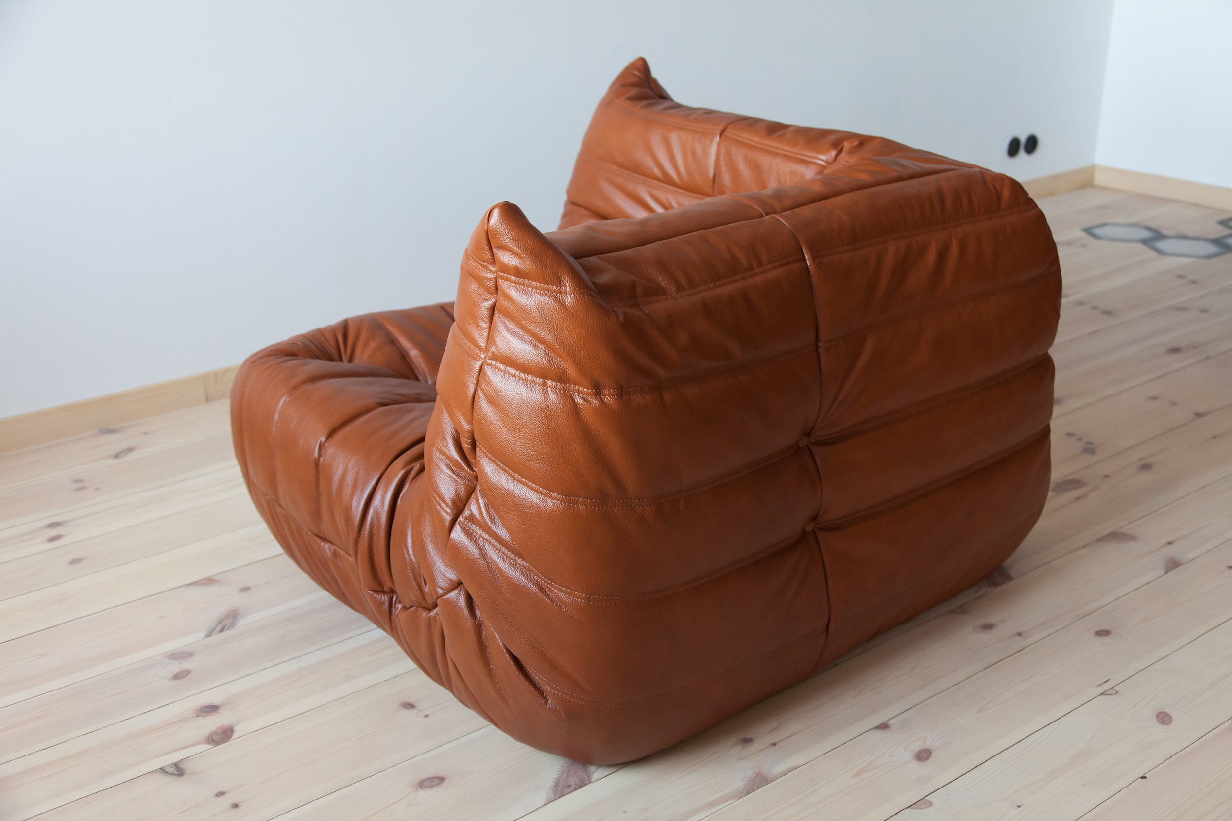 Togo Corner Sofa High Gloss Leather Whisky Brown