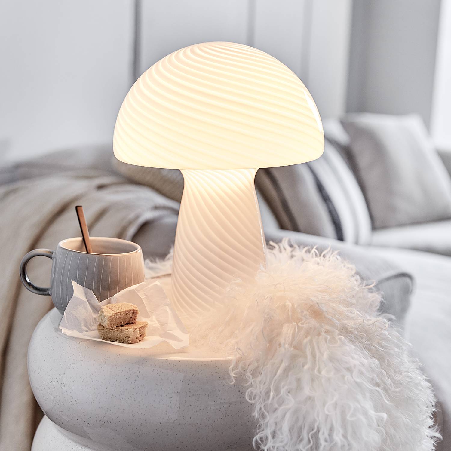 FUNGI TOWN Table lamp stained glass White