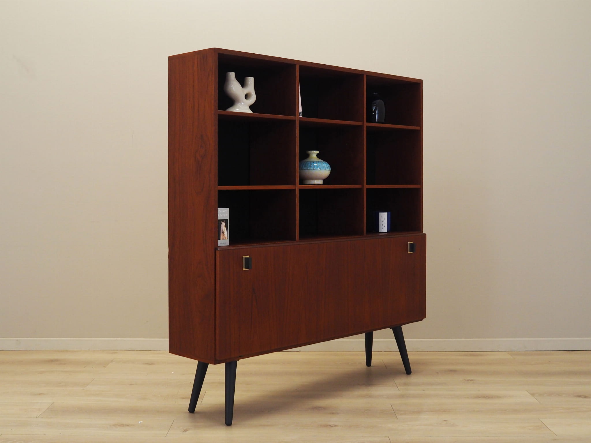 Regal Teakholz 1970er Jahre