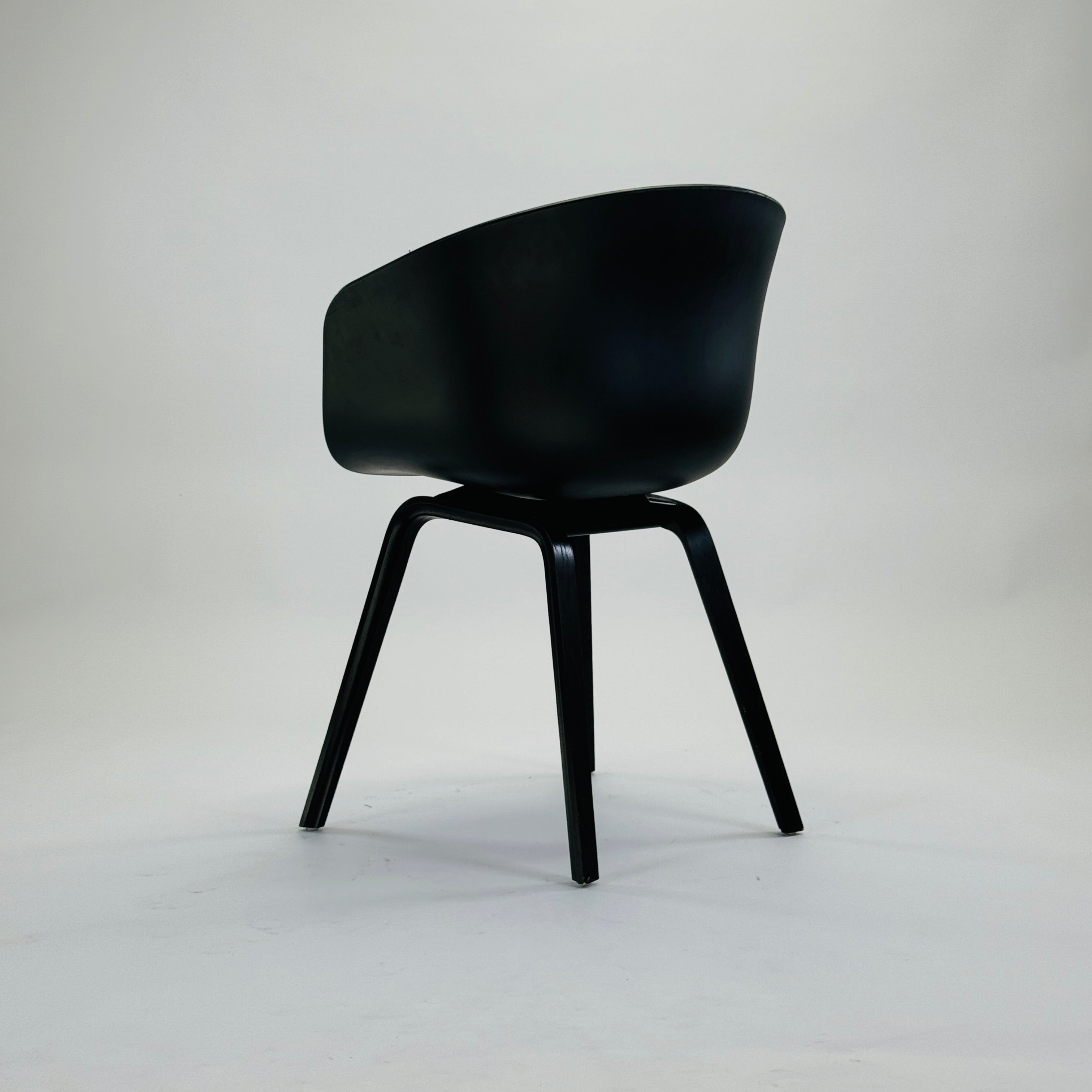 ACC About A Chair HAY Vollpolster Schwarz