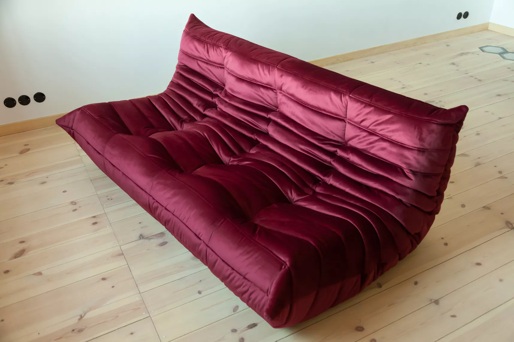 Togo Sofa 3-Sitzer Samt Burgundrot