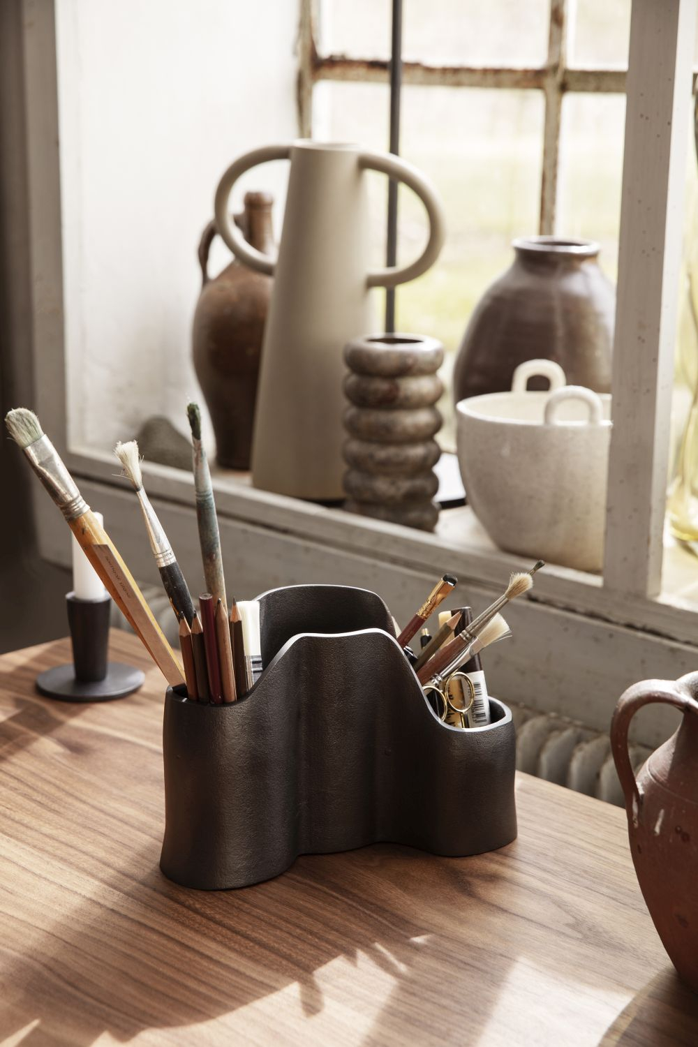 Yama Pen Holder Black