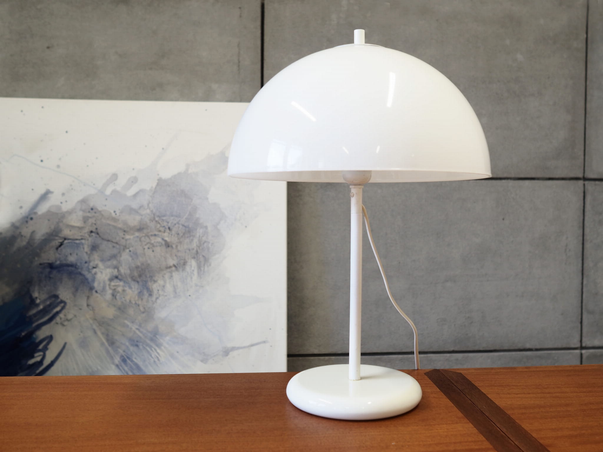 Vintage table lamp metal plastic white 1970s