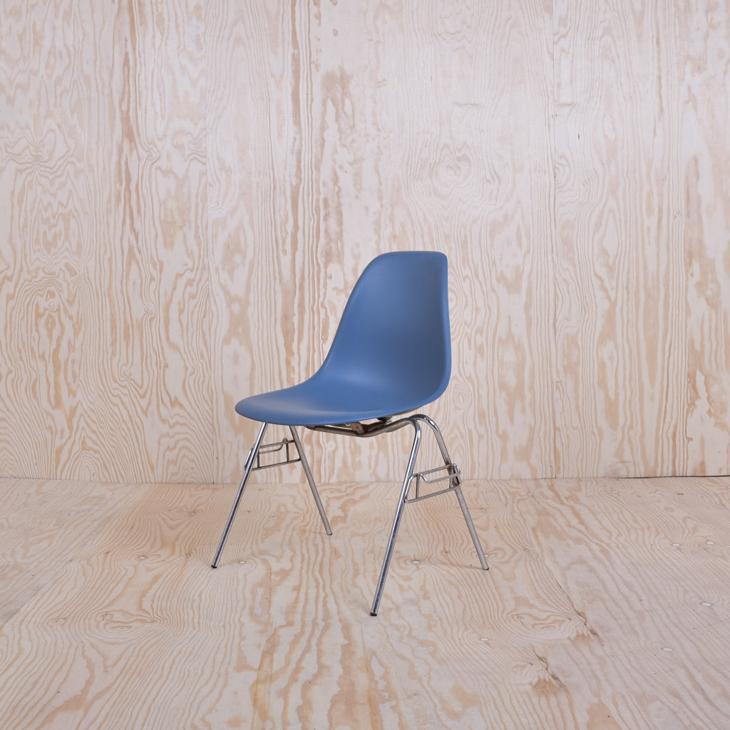 Eames DSS Plastic Side Chair Meerblau