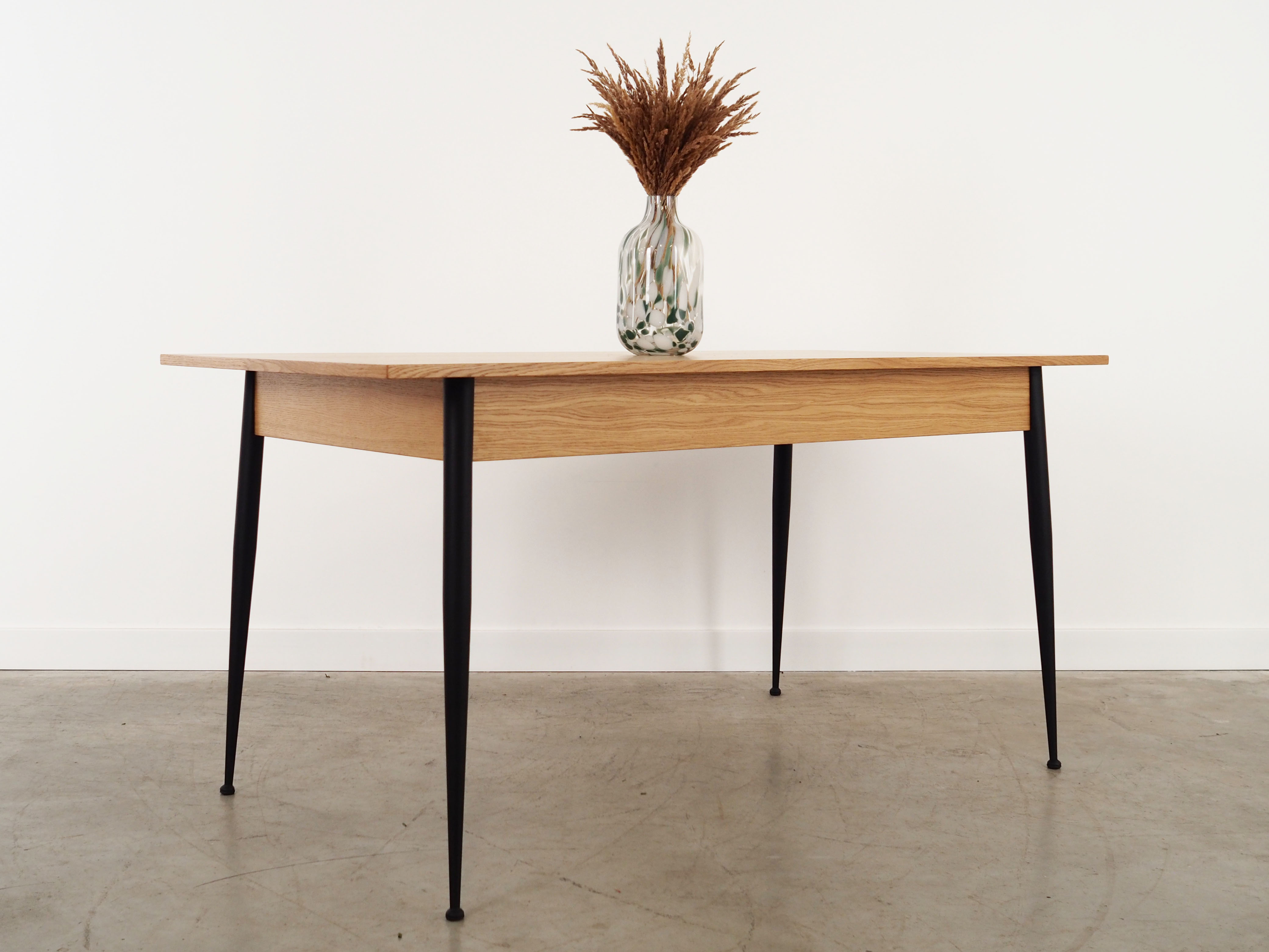 Dining table Oak 1980s