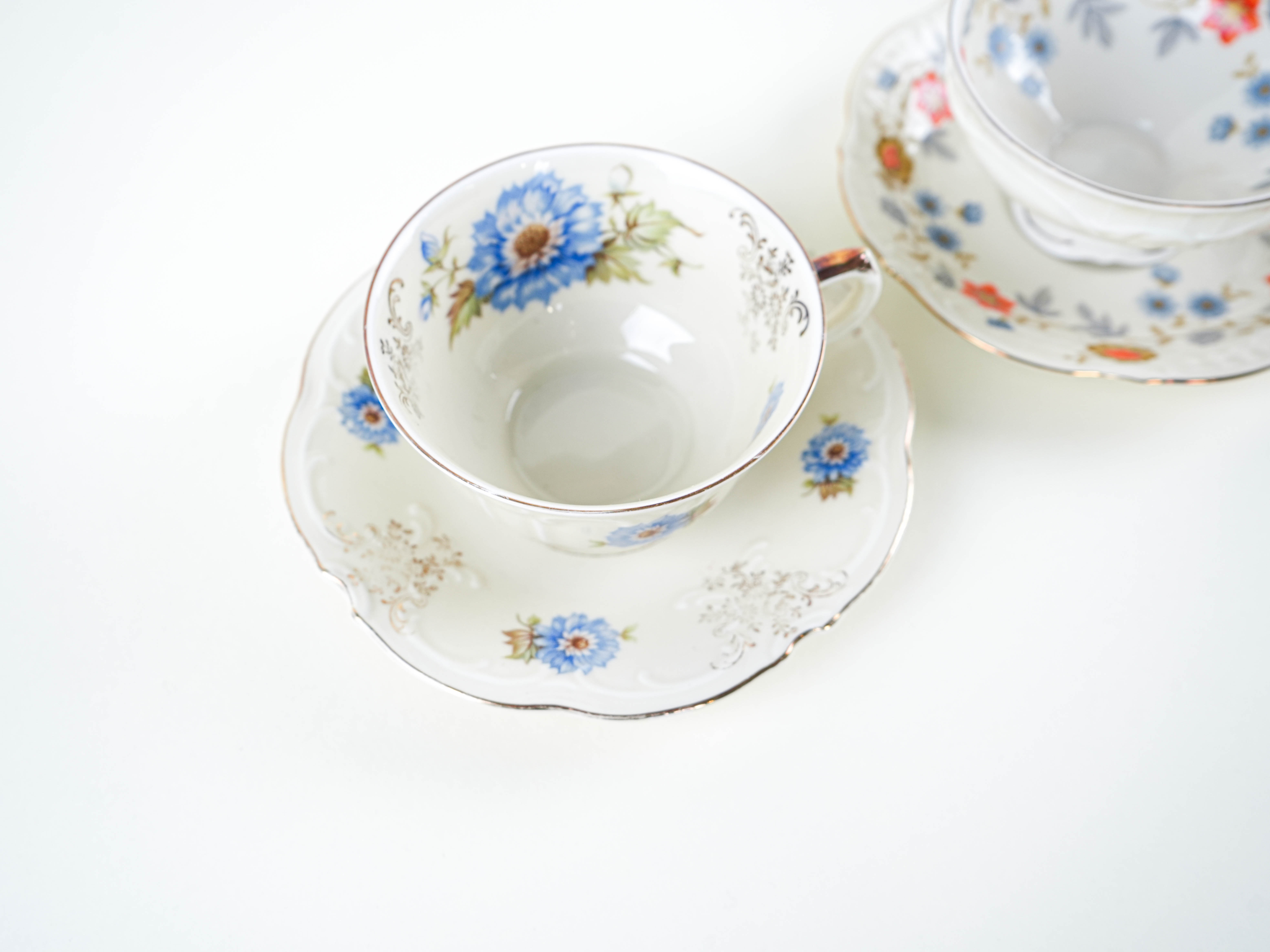 Porcelain cup set 20th century