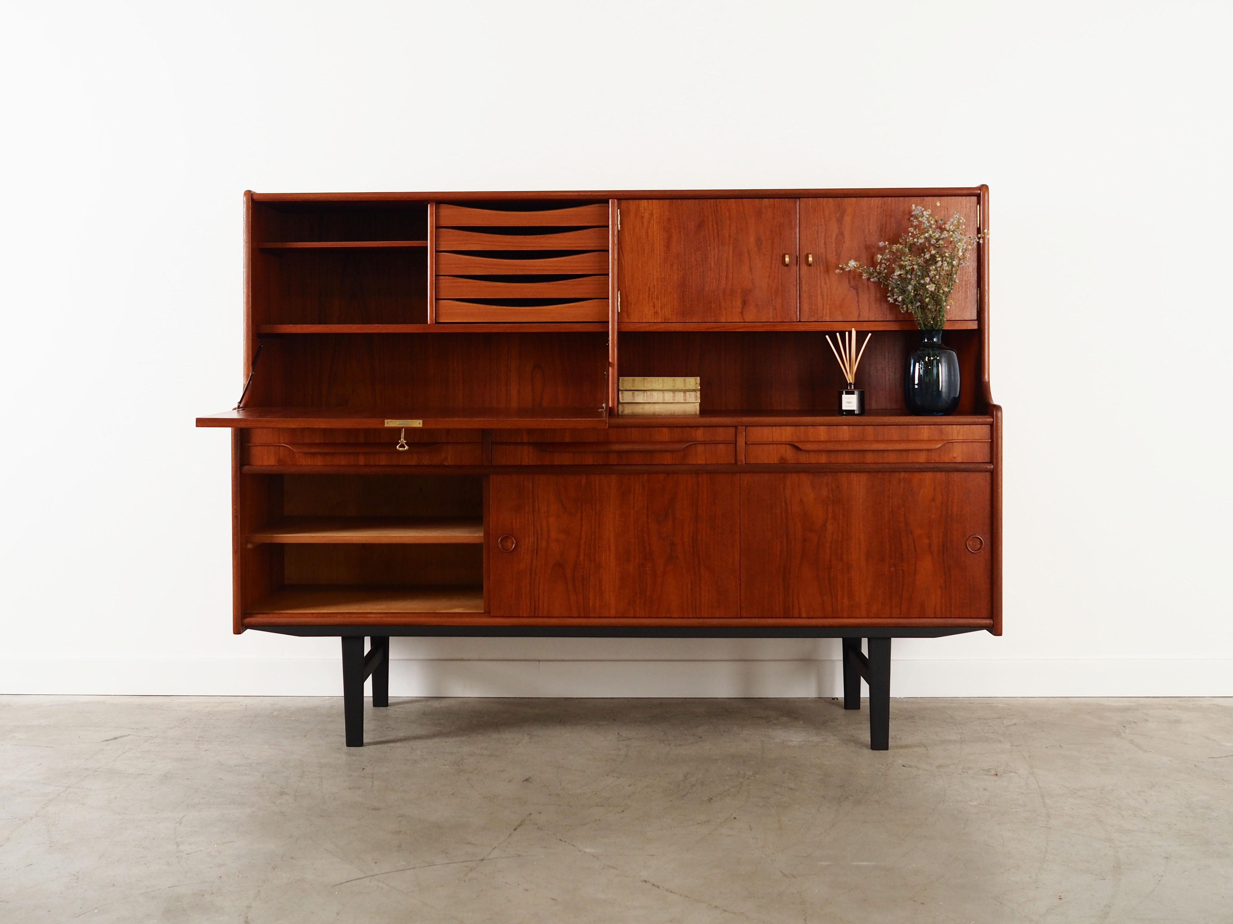 Highboard Teakholz 1960er Jahre