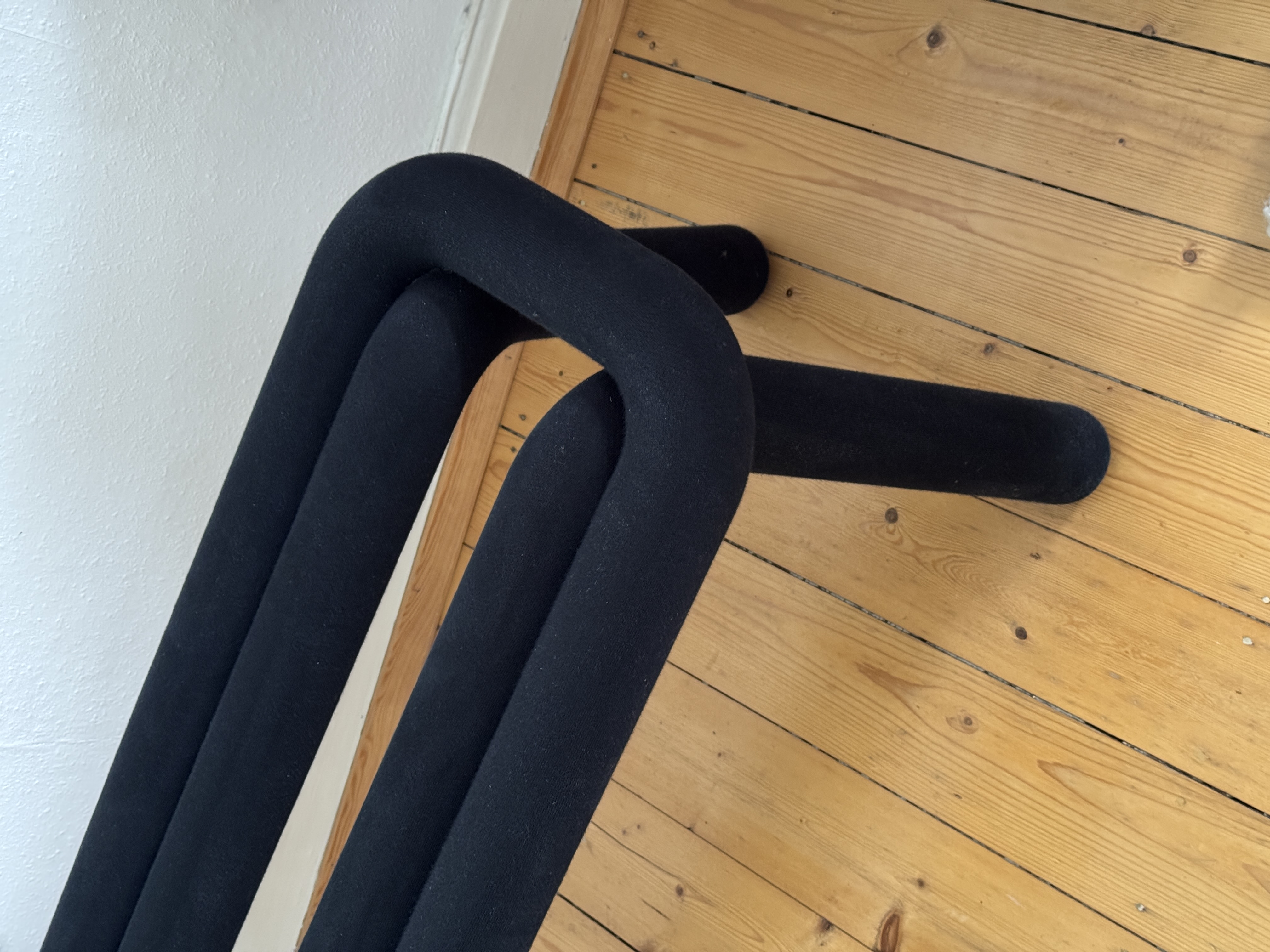 Bold Bank Schwarz 
