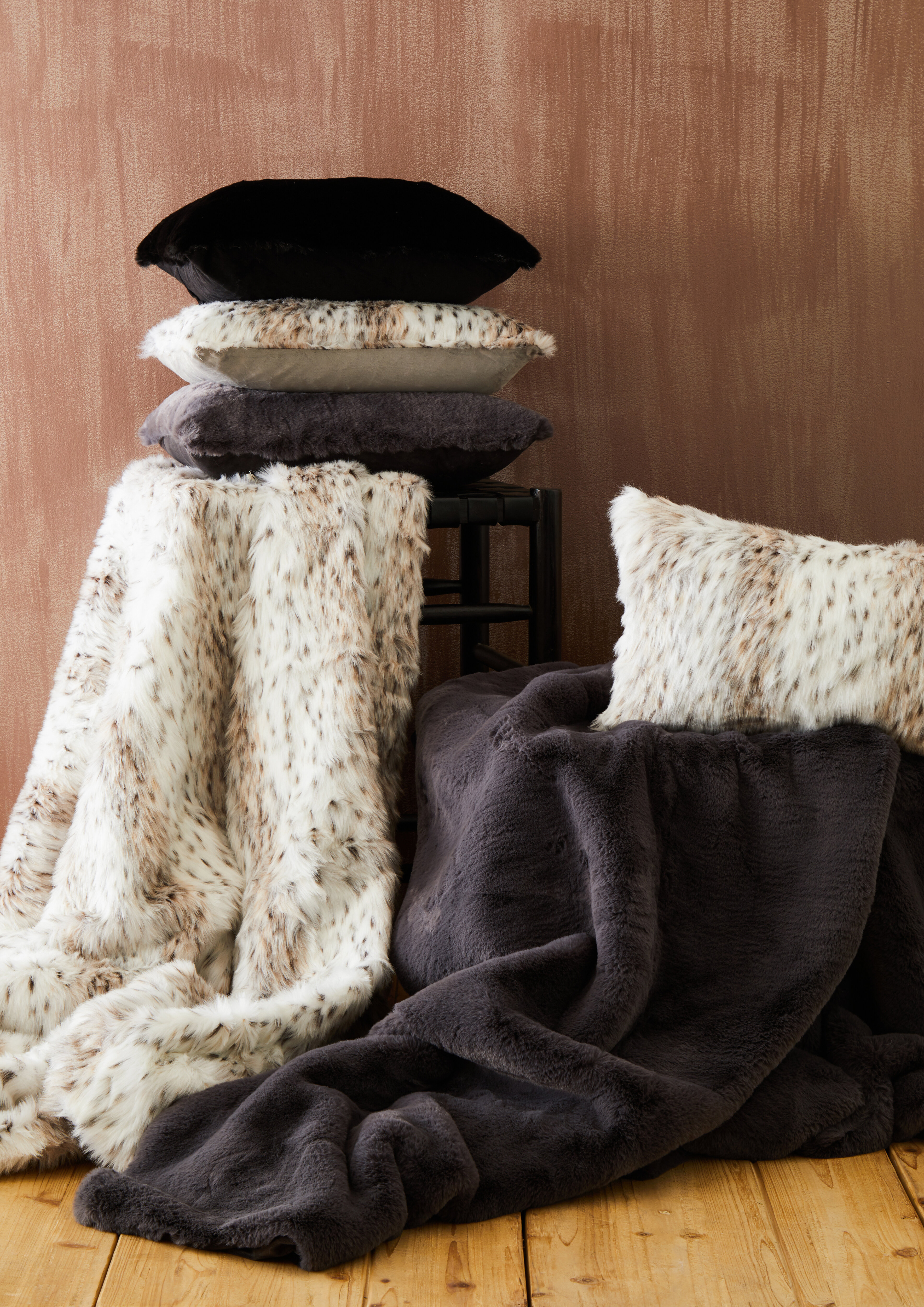 Bosie Lamina Grey Square Fur Kissen