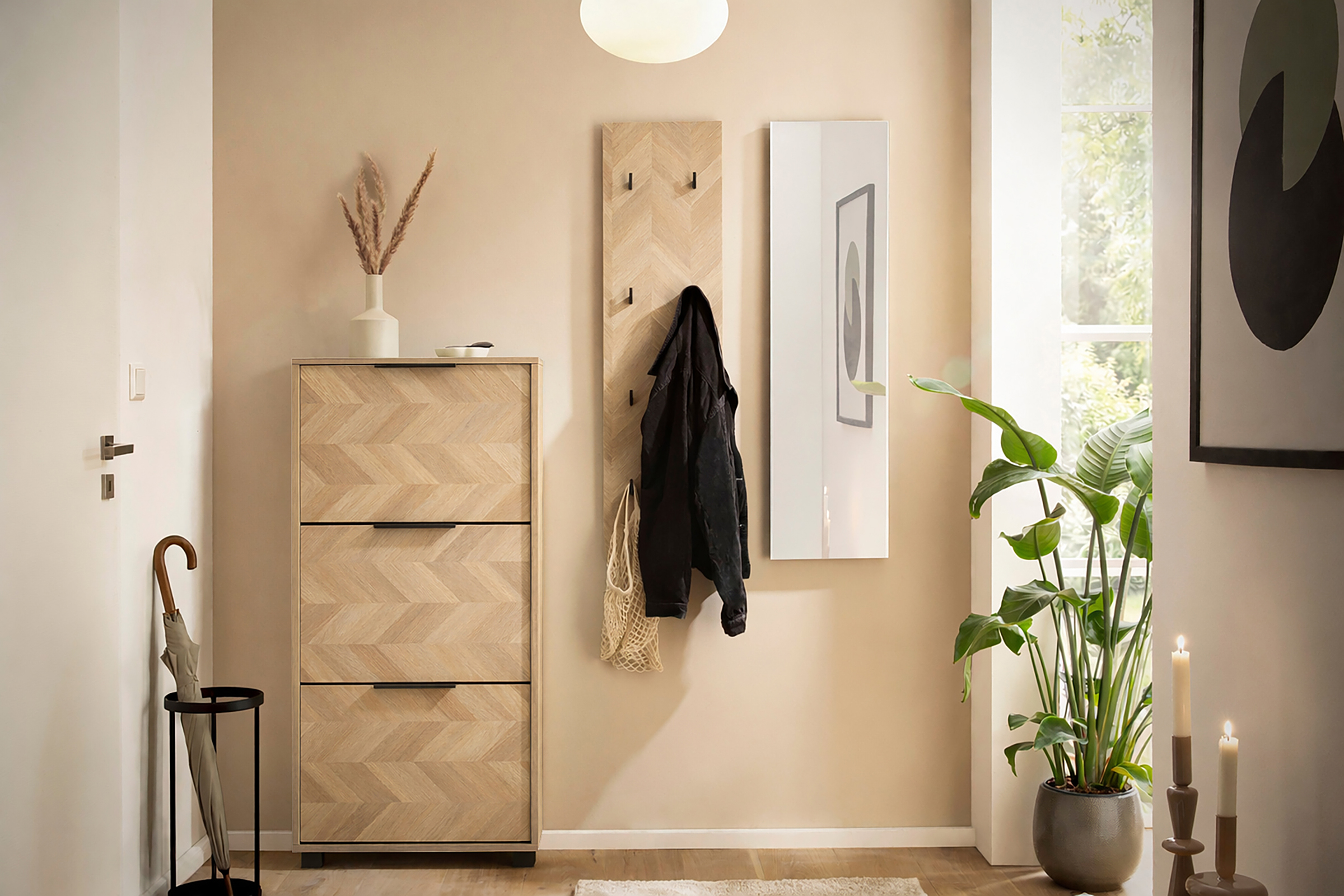 Piazza Wall-Mounted Coat Rack Light Oak Decor Black