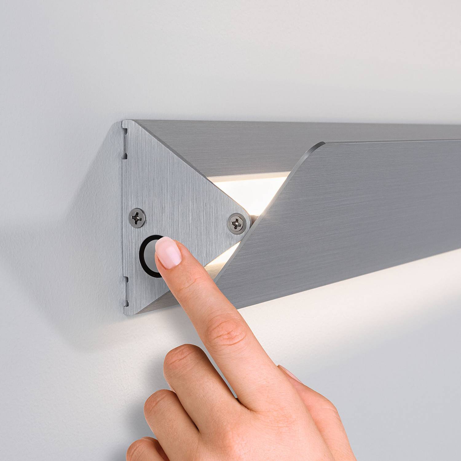 Katla Wandleuchte Aluminium Silber