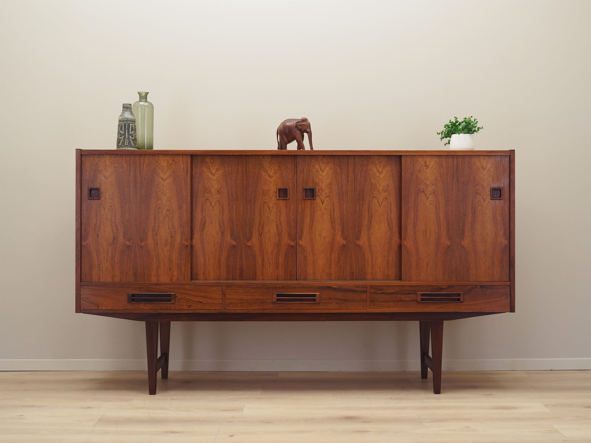 Highboard Rosenholz Braun 1960er Jahre