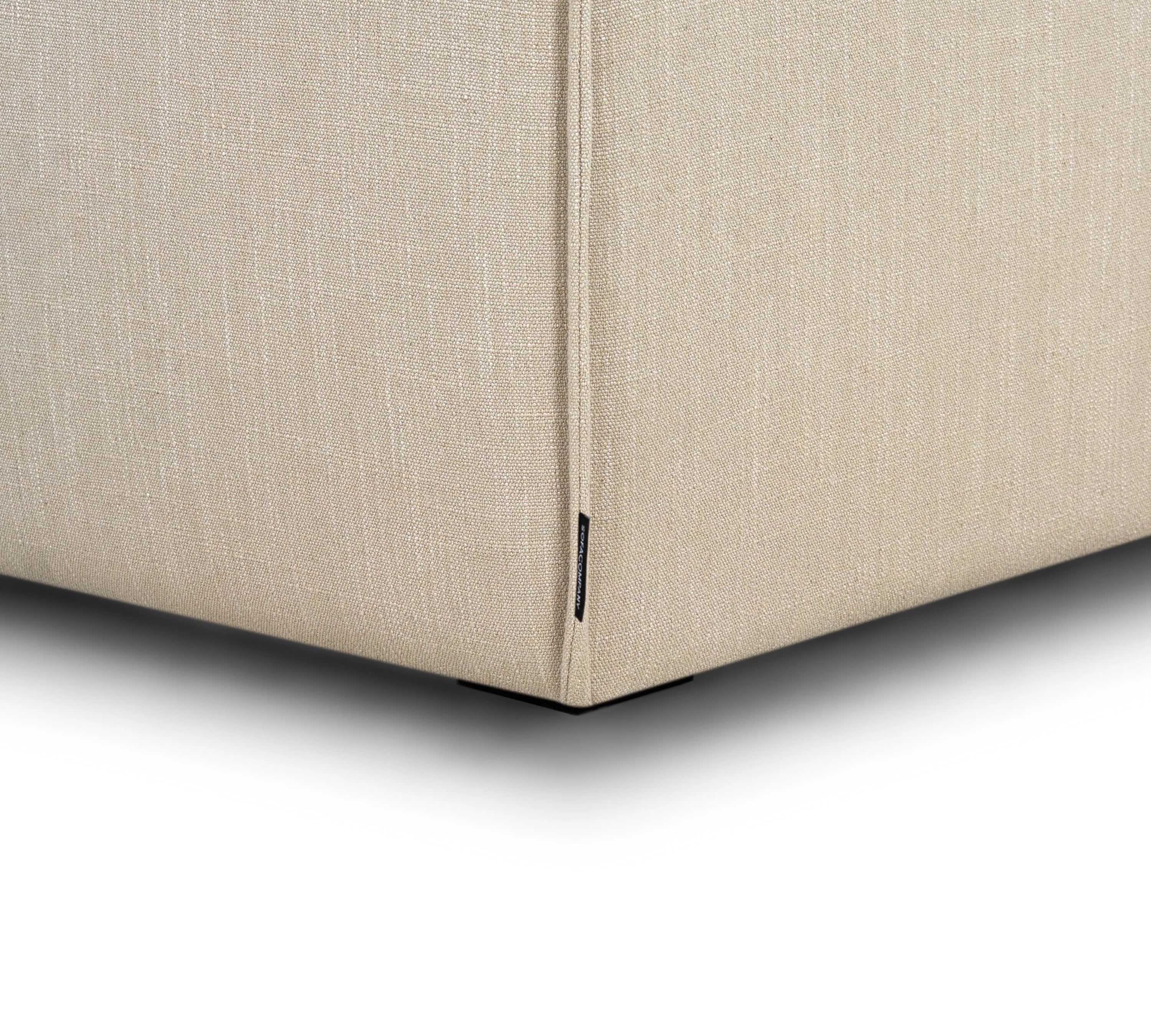 Dane Fußhocker Sasano Clay