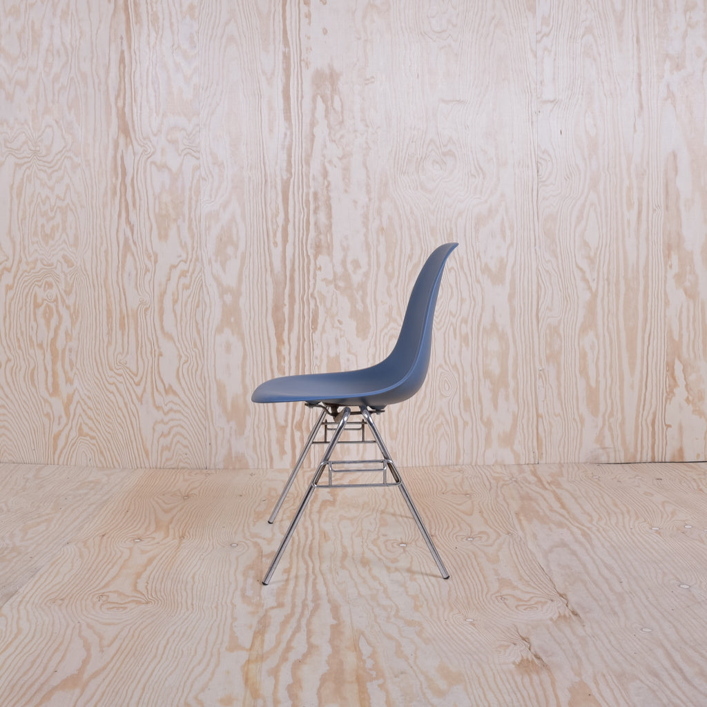 Eames DSS Plastic Side Chair Meerblau
